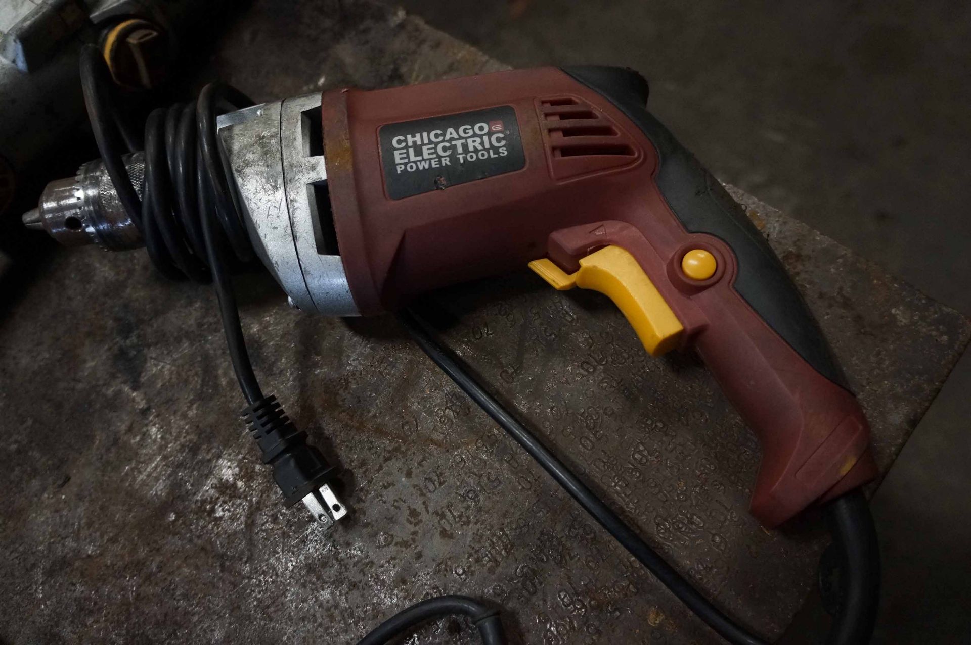 HAMMER DRILL, CHICAGO ELECTRIC 1/2"