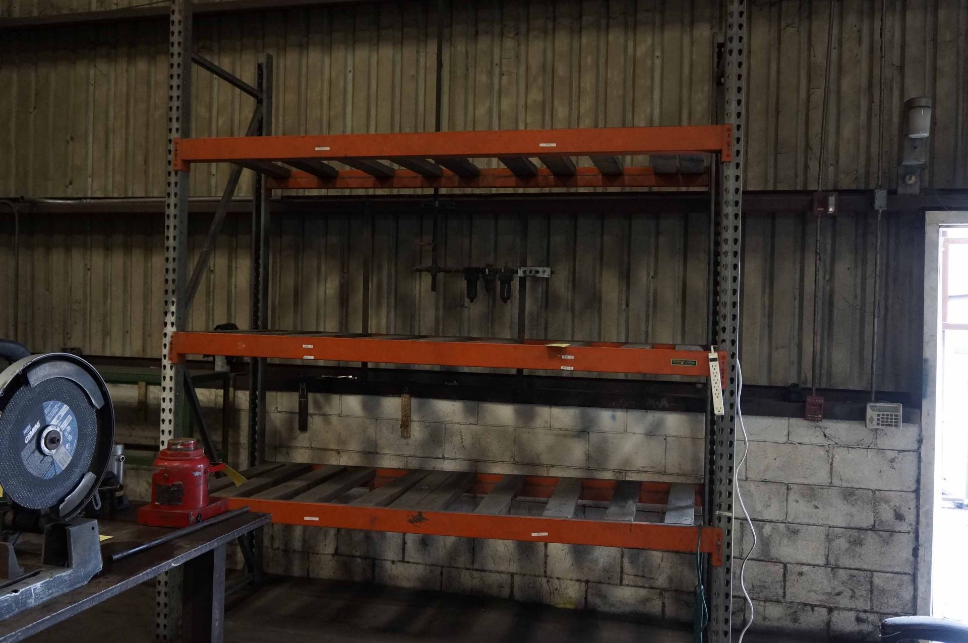 PALLET RACK SECTION, 8'