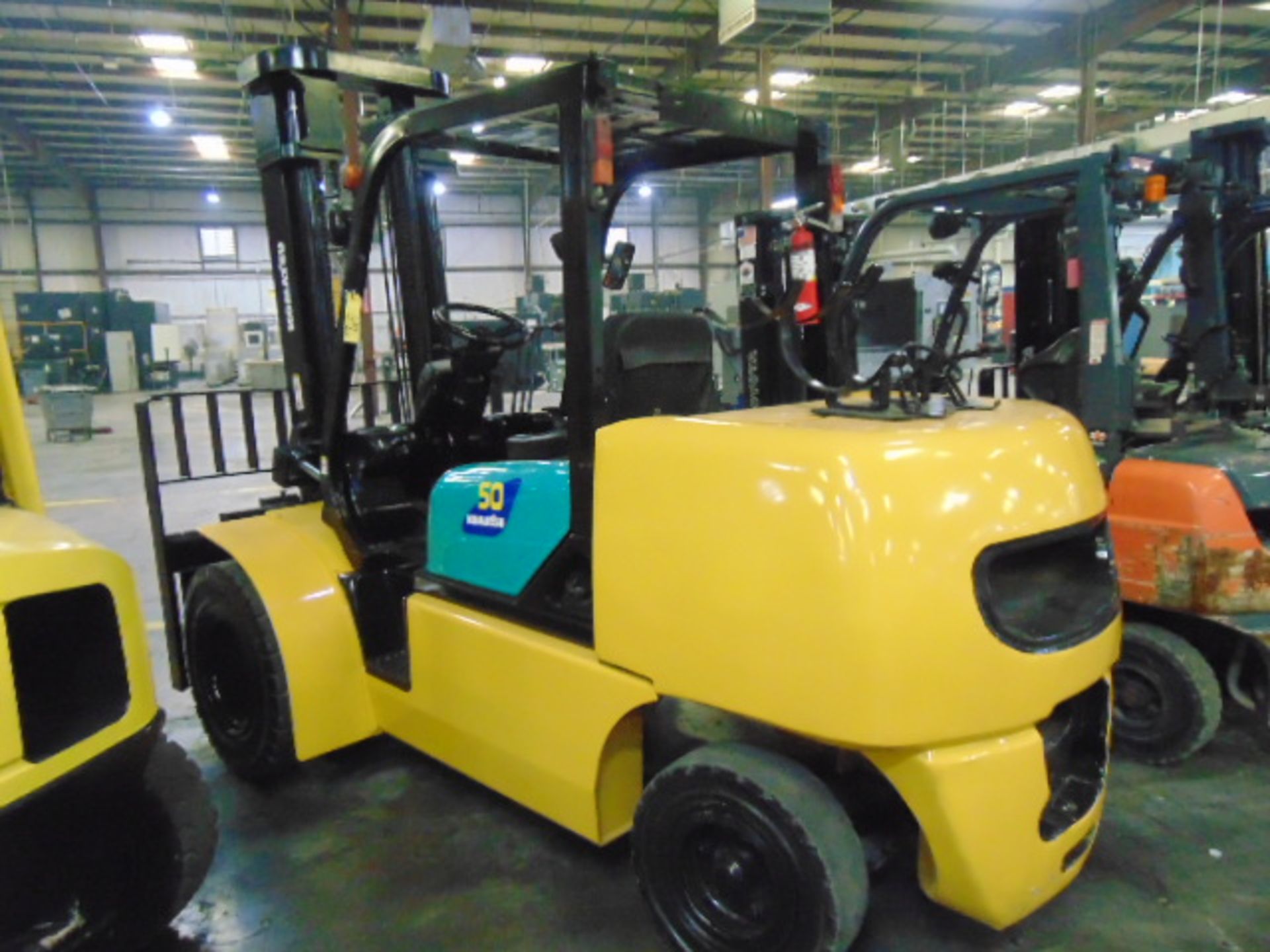 FORKLIFT, KOMATSU 11,000 LB. CAP. MDL. FG50A12-8, new 2006, 100" standard mast, 145" lift ht., - Image 2 of 7