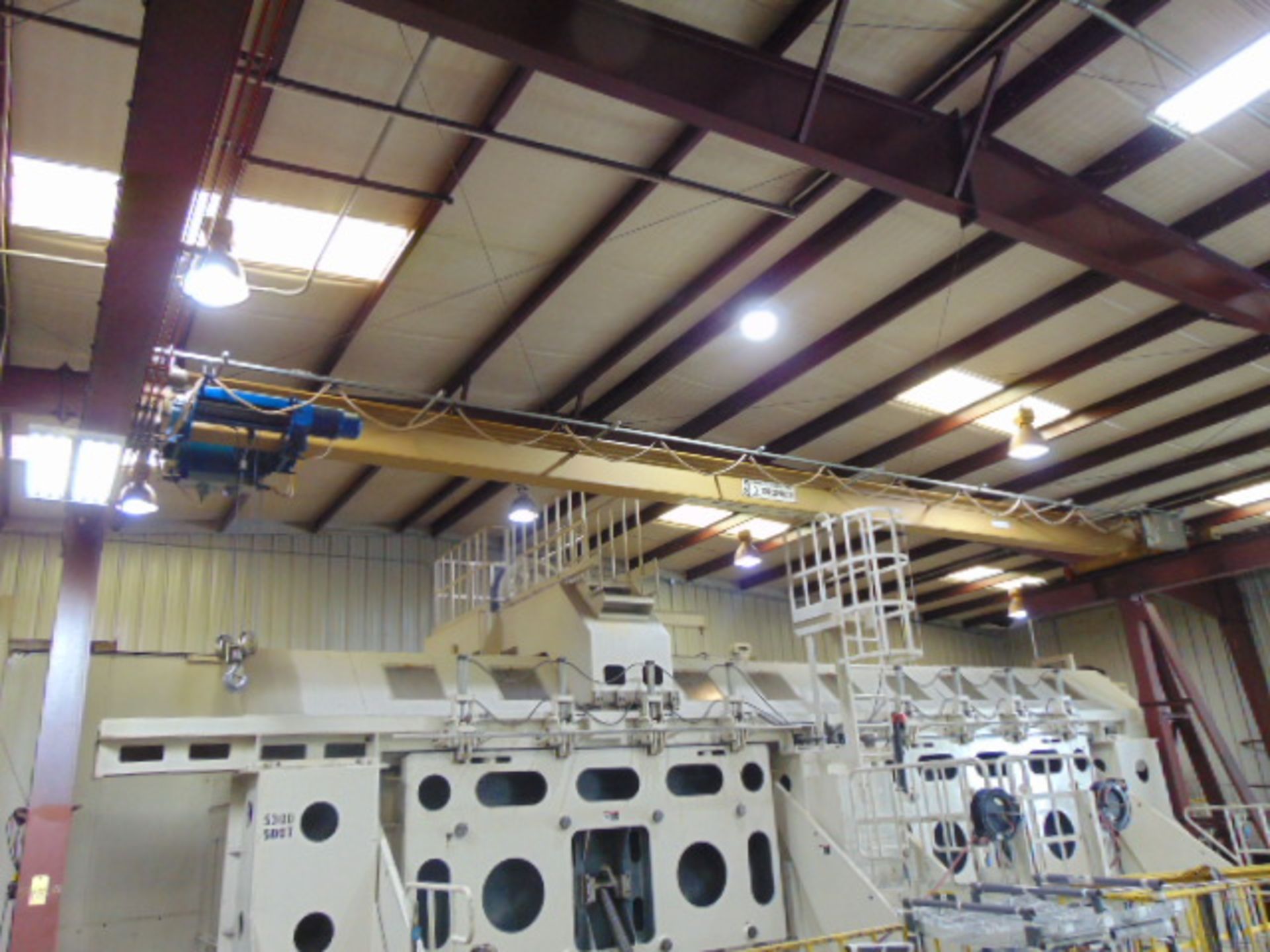 FREE STANDING BRIDGE CRANE SYSTEM, OMI CRANE SYSTEMS 3 T. X APPROX. 46’ SPAN, approx. 33’ runway