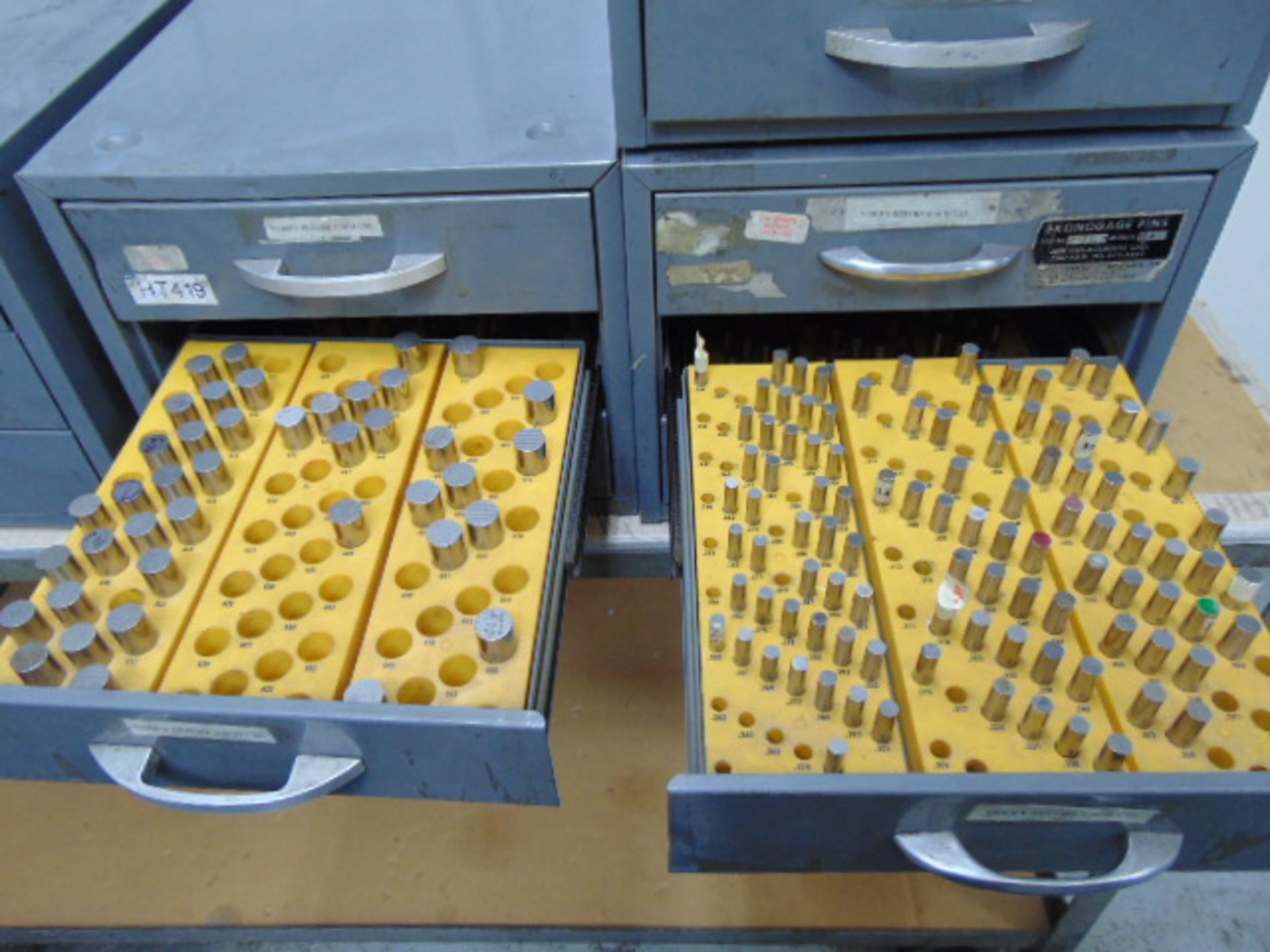 LOT CONSISTING OF: pin gauges & drill bushings, assorted (in five cabinets) - Image 3 of 13