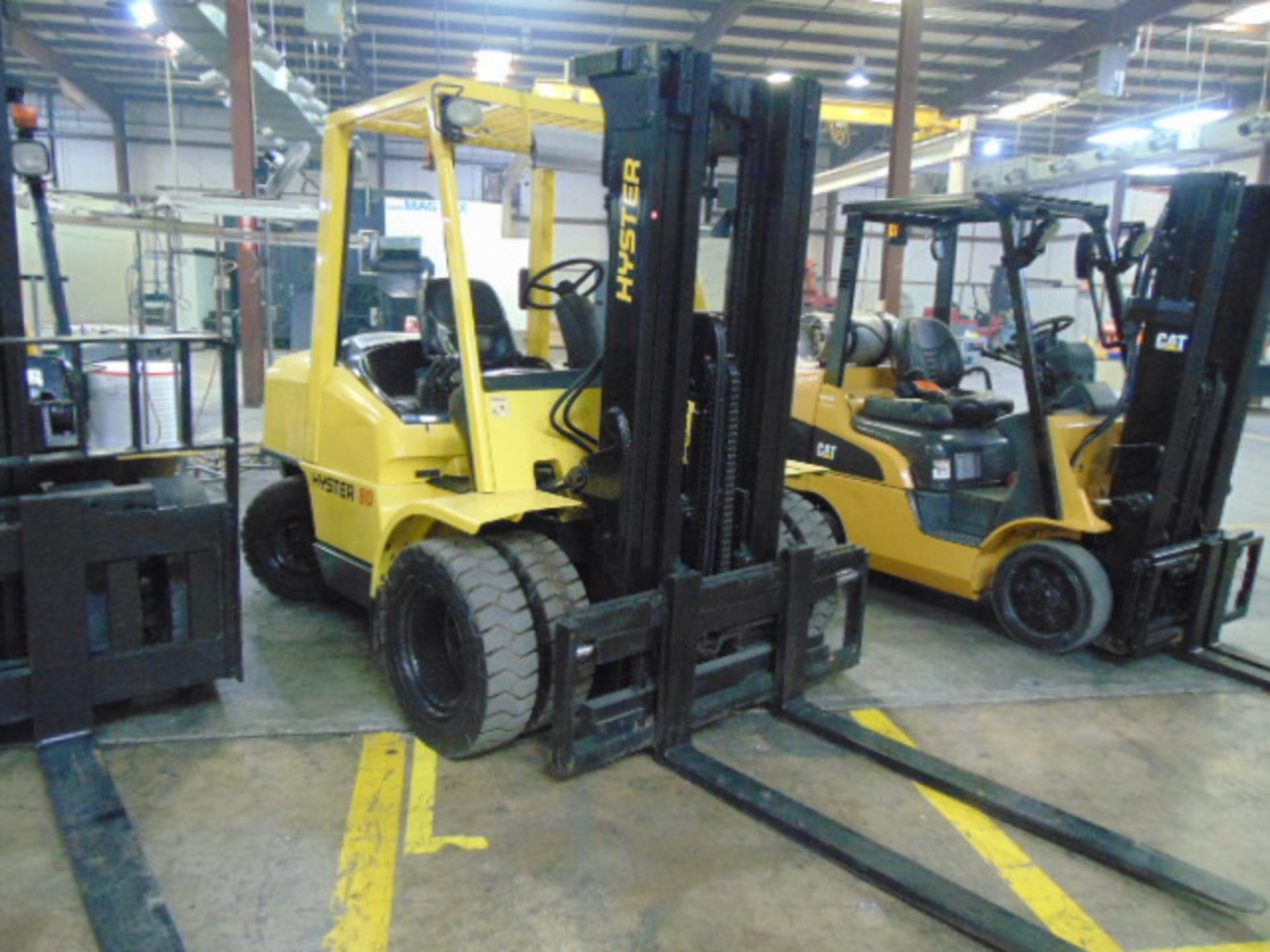 FORKLIFT, HYSTER 8,000 LB. BASE CAP. MDL. H80XM, new 2005, 89" triple-stage mast, 185" lift ht., - Image 3 of 8
