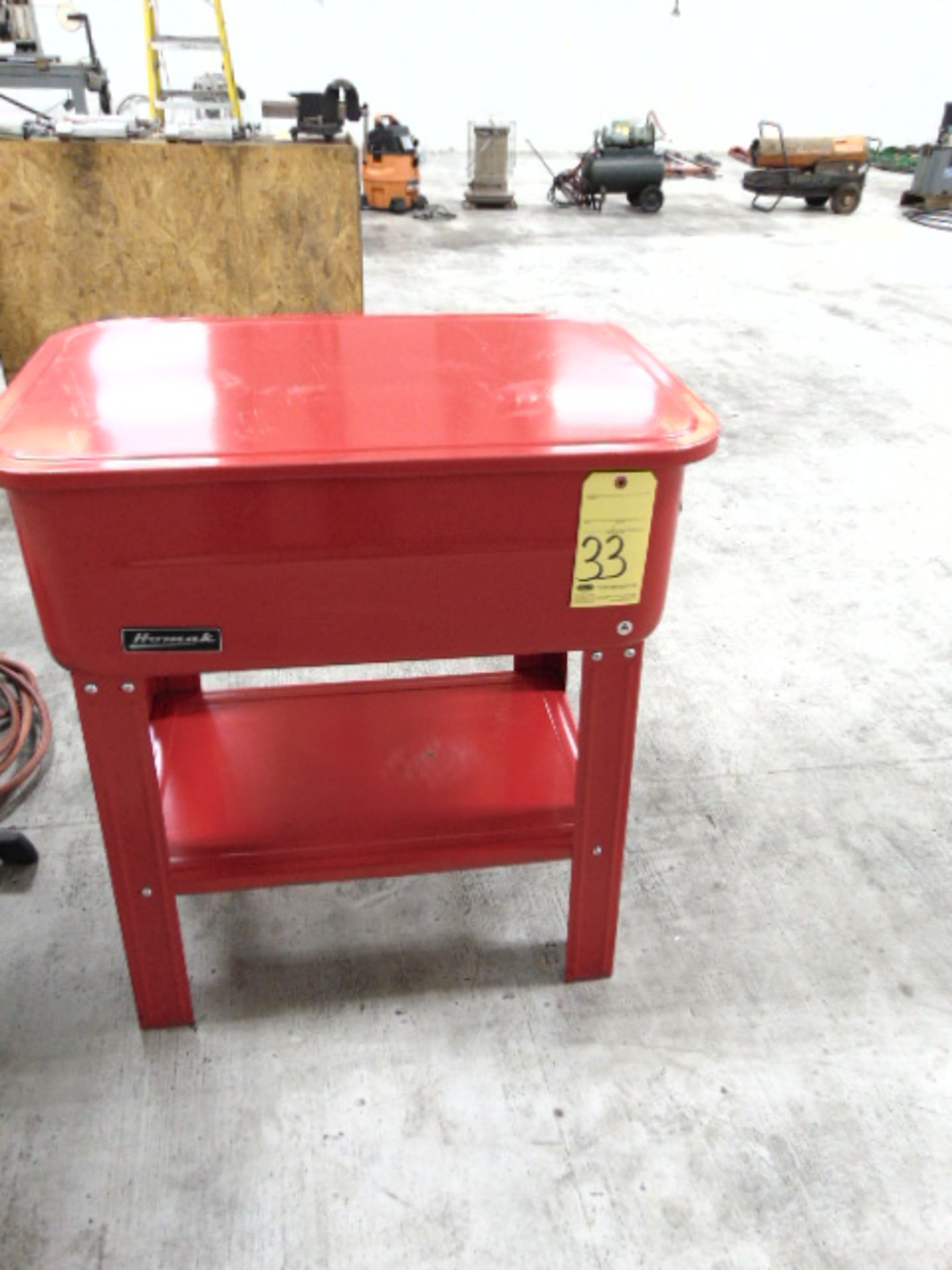 PARTS CLEANER, HOMAK, 28" ht.. x 19" W. x 10" dp.