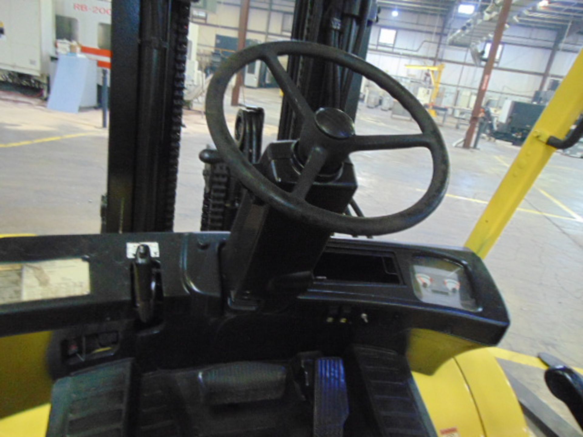 FORKLIFT, HYSTER 8,000 LB. BASE CAP. MDL. H80XM, new 2005, 89" triple-stage mast, 185" lift ht., - Image 5 of 8