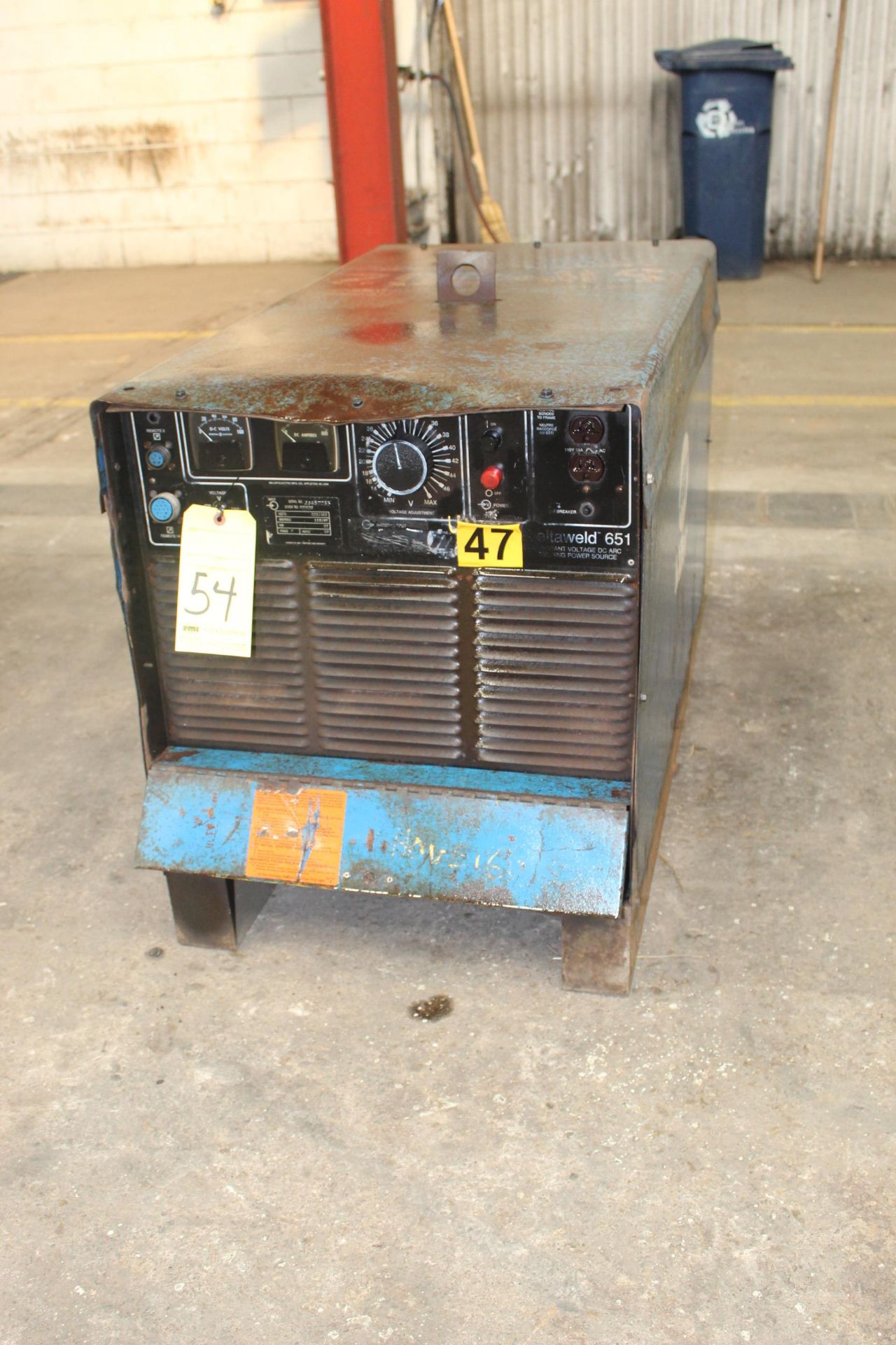 WELDING MACHINE, MILLER MDL. DELTAWELD 651, 650 amps @ 46 v., 100% duty cycle, S/N JJ452233