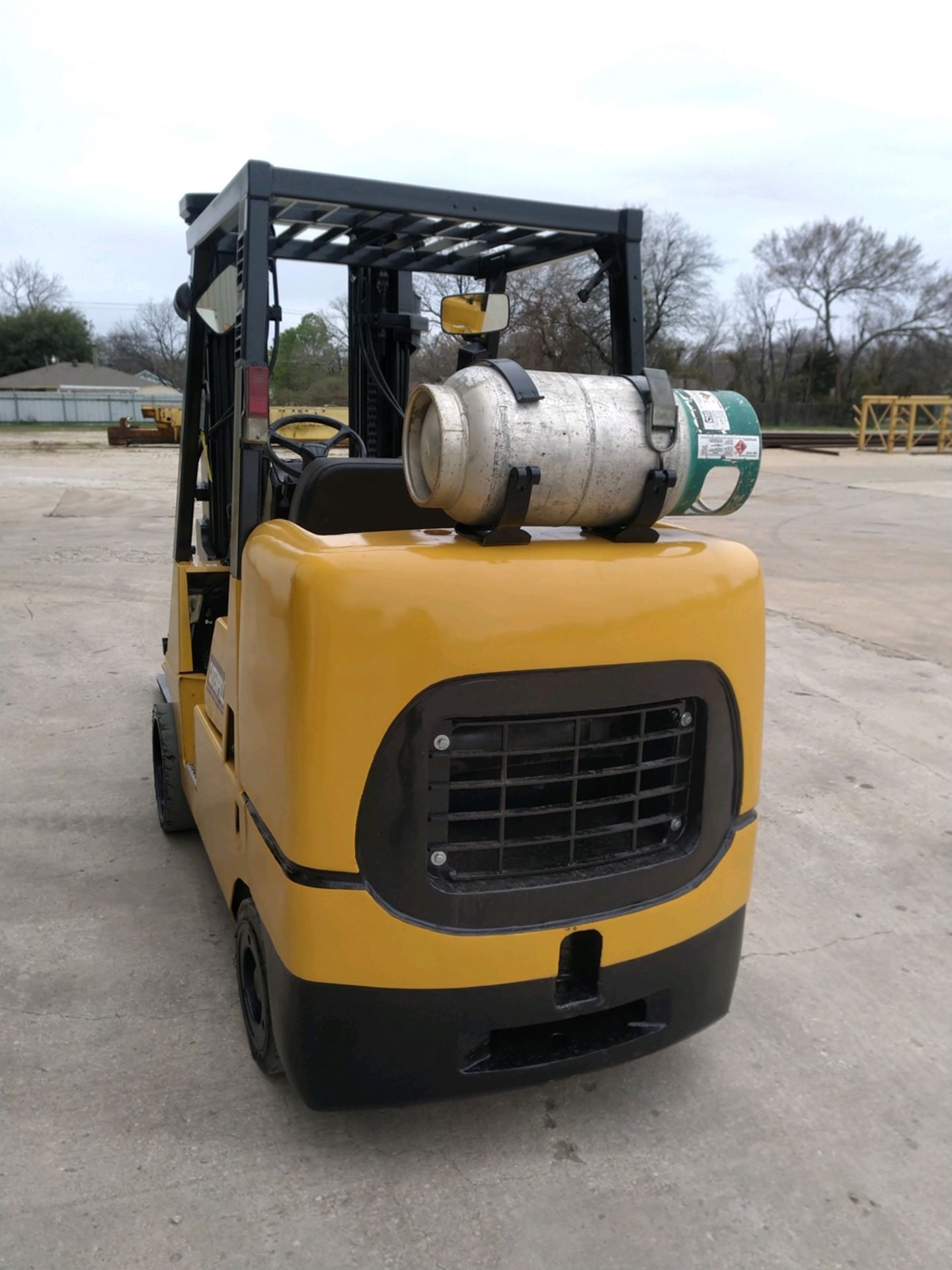 FORKLIFT, CATERPILLAR 10,000 LB. BASE CAP. MDL. GC45KS1, new 2006, LPG, 90" triple stage mast, - Image 3 of 4