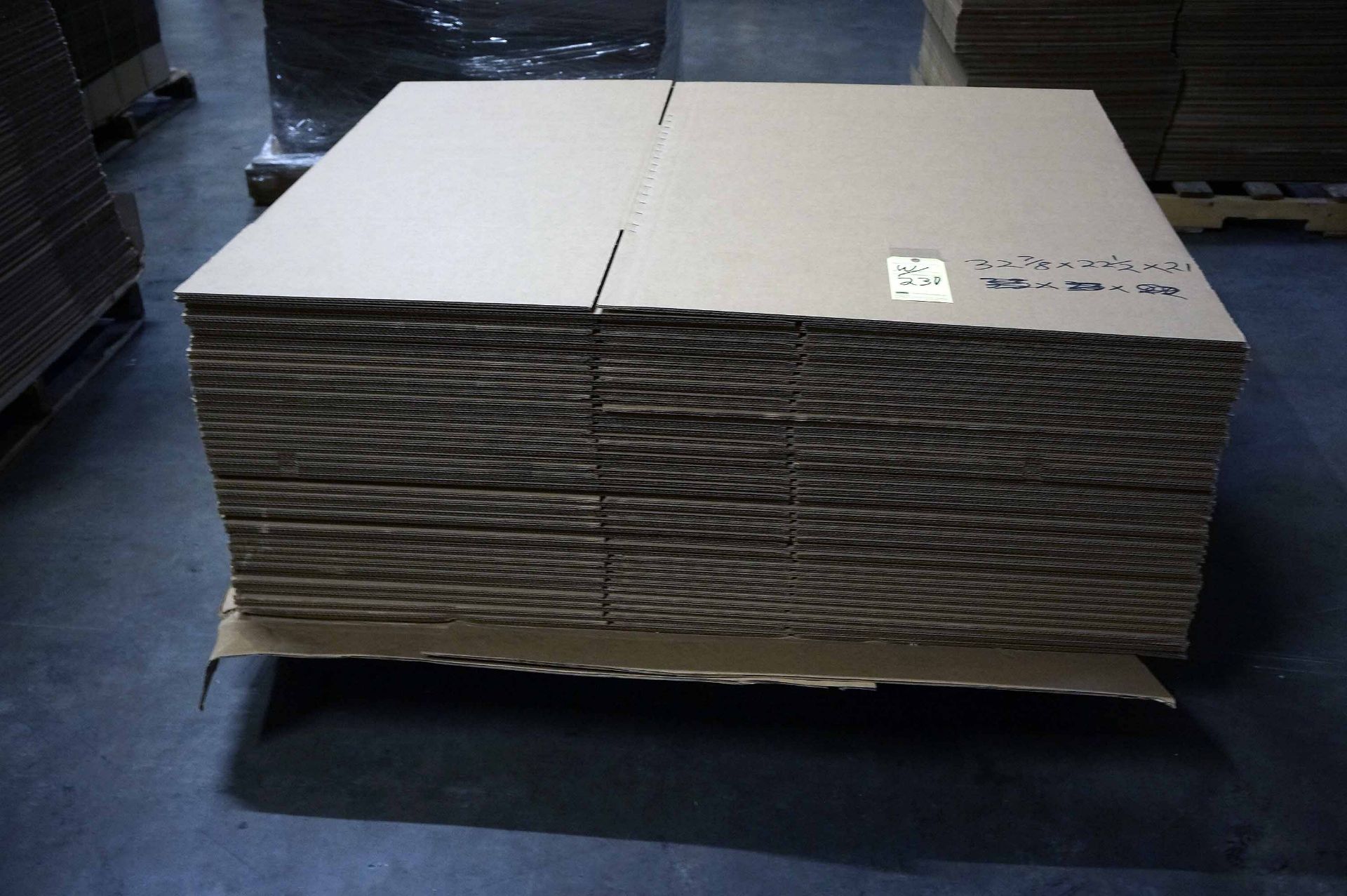 LOT OF CARDBOARD BOXES: 32-7/8" x 22-1/2" x 7-1/4" (one pallet), 20" x 10-1/4" x 5" (one pallet), - Image 6 of 8
