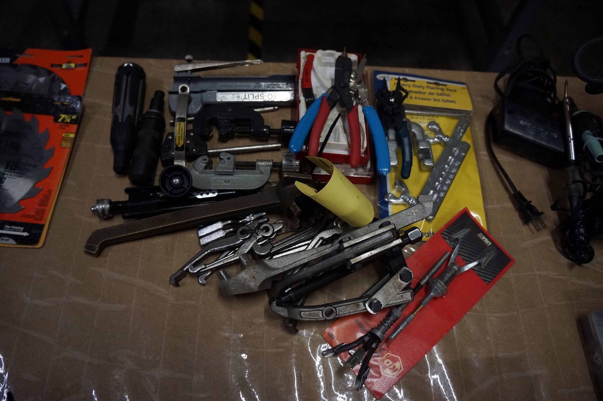 LOT CONSISTING OF: snap ring pliers, gear pullers, tubing cutters, flaring tool, etc.