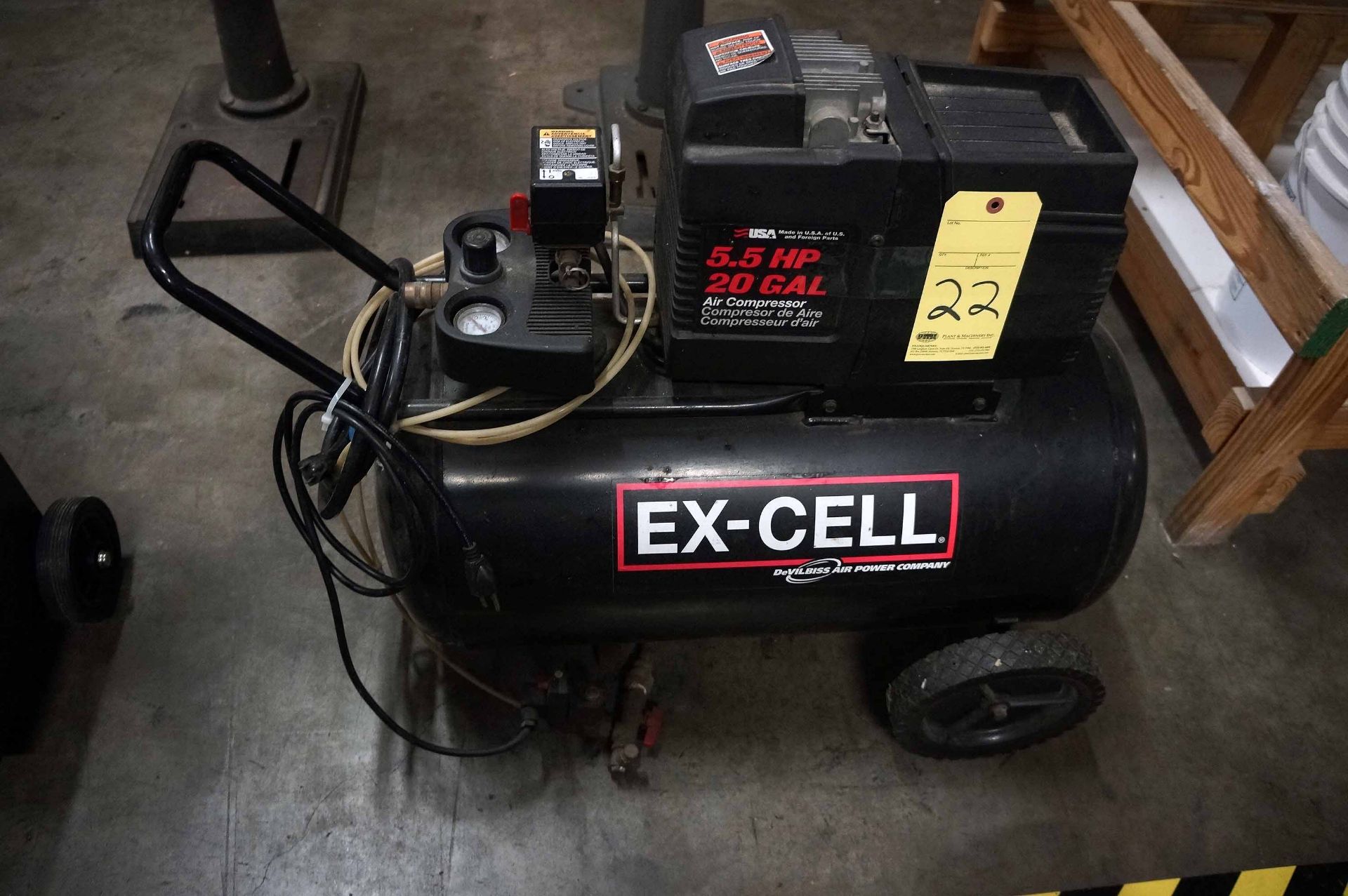 AIR COMPRESSOR, DEVILBISS EXCEL MDL. EXFC5520, 5-1/2 HP motor, 20 gal. tank, 120 v.