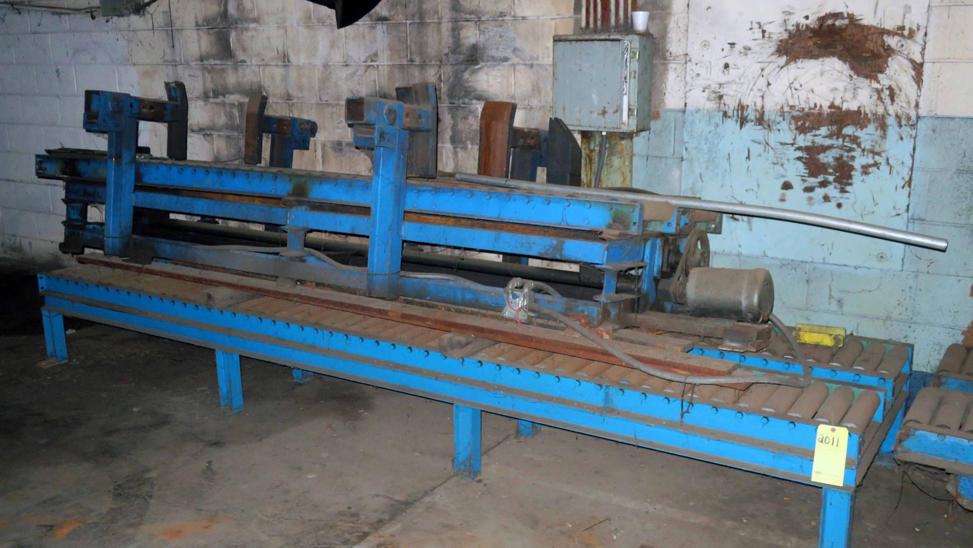 LOT CONSISTING OF: assorted 12" roller conveyor & shear blades, 90 deg. pwr. turn-around (Location