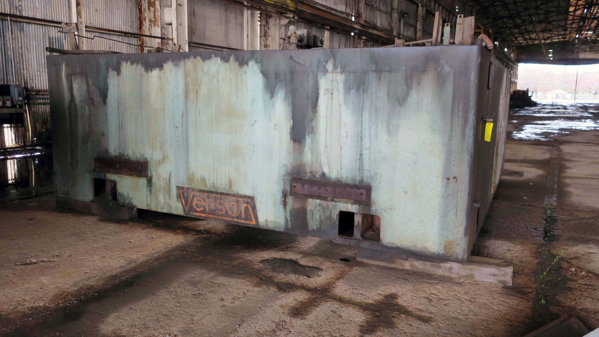 COLUMN STYLE HYDRAULIC PRESS, VERSON 1,500 T. CAP. MDL. 1500-HD3-180-196-4T, 154" x 122" betw. - Image 16 of 16