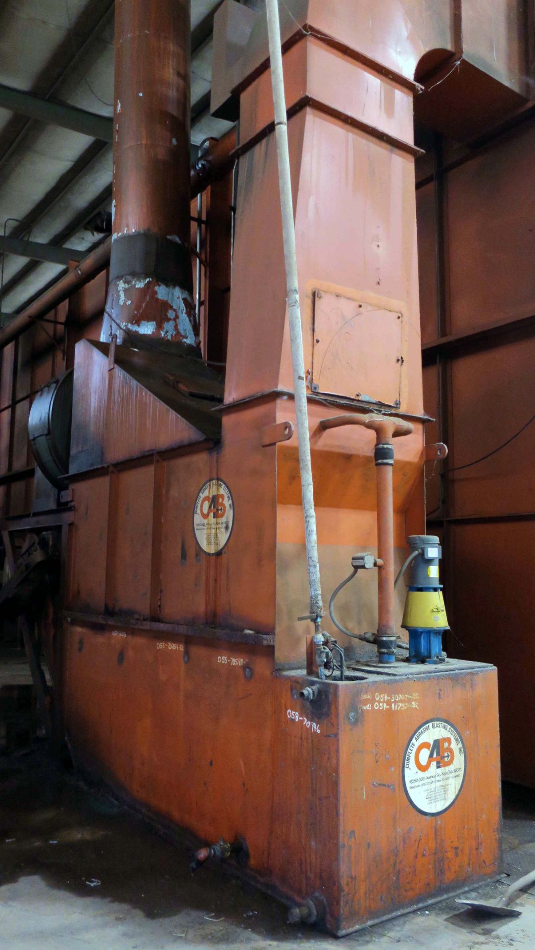 CAB SYSTEMS RAILCAR BLAST FACILITY, approx. 5,000 lbs. blast pot w/sand hopper, air receiver tank,