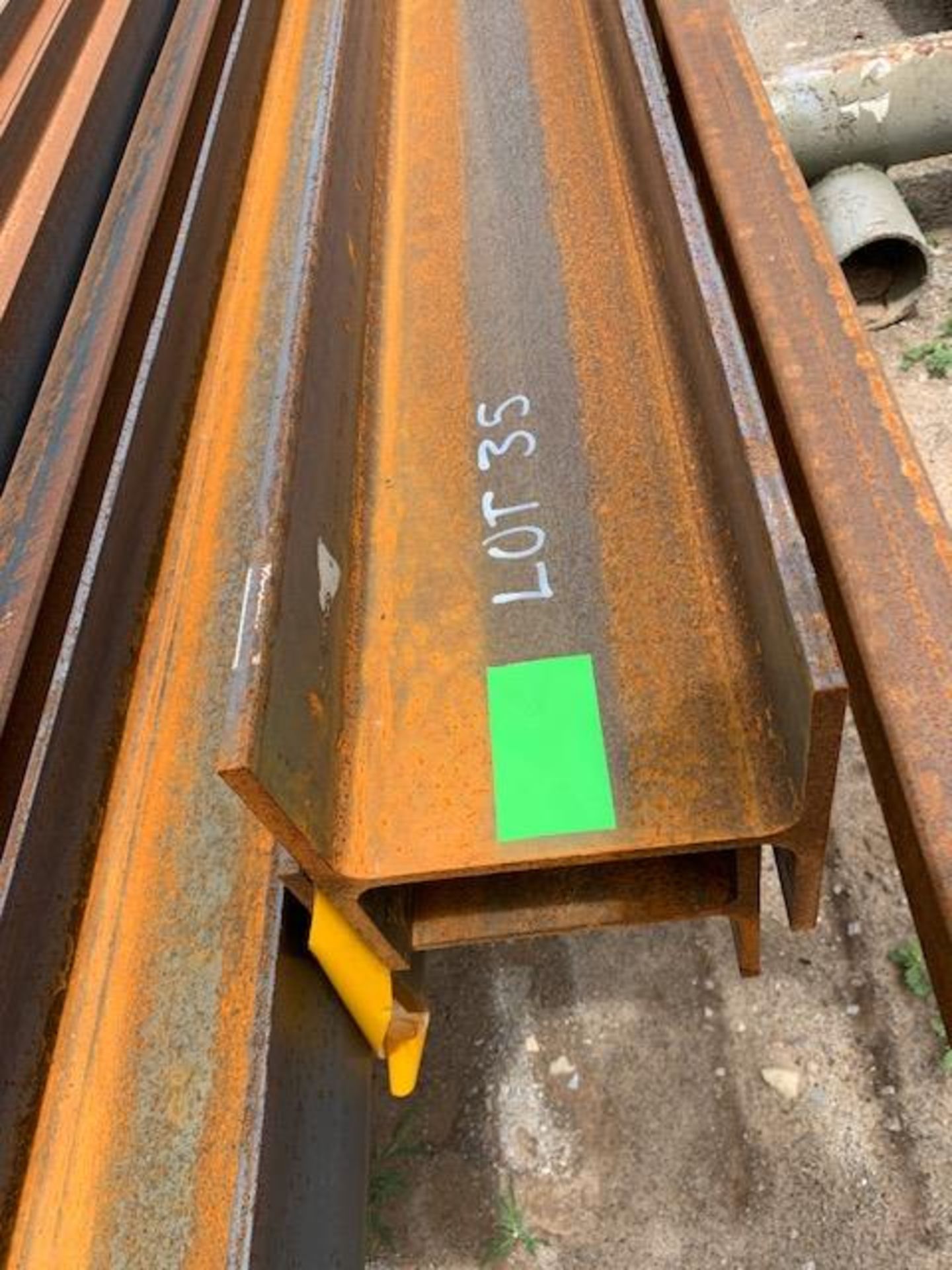 LOT CONSISTING OF: (APPROX. 720 INCHES) BEAM,W8 X 31#,A992,A6 (LOADING CHARGE $10) (LOCATED AT: 1175