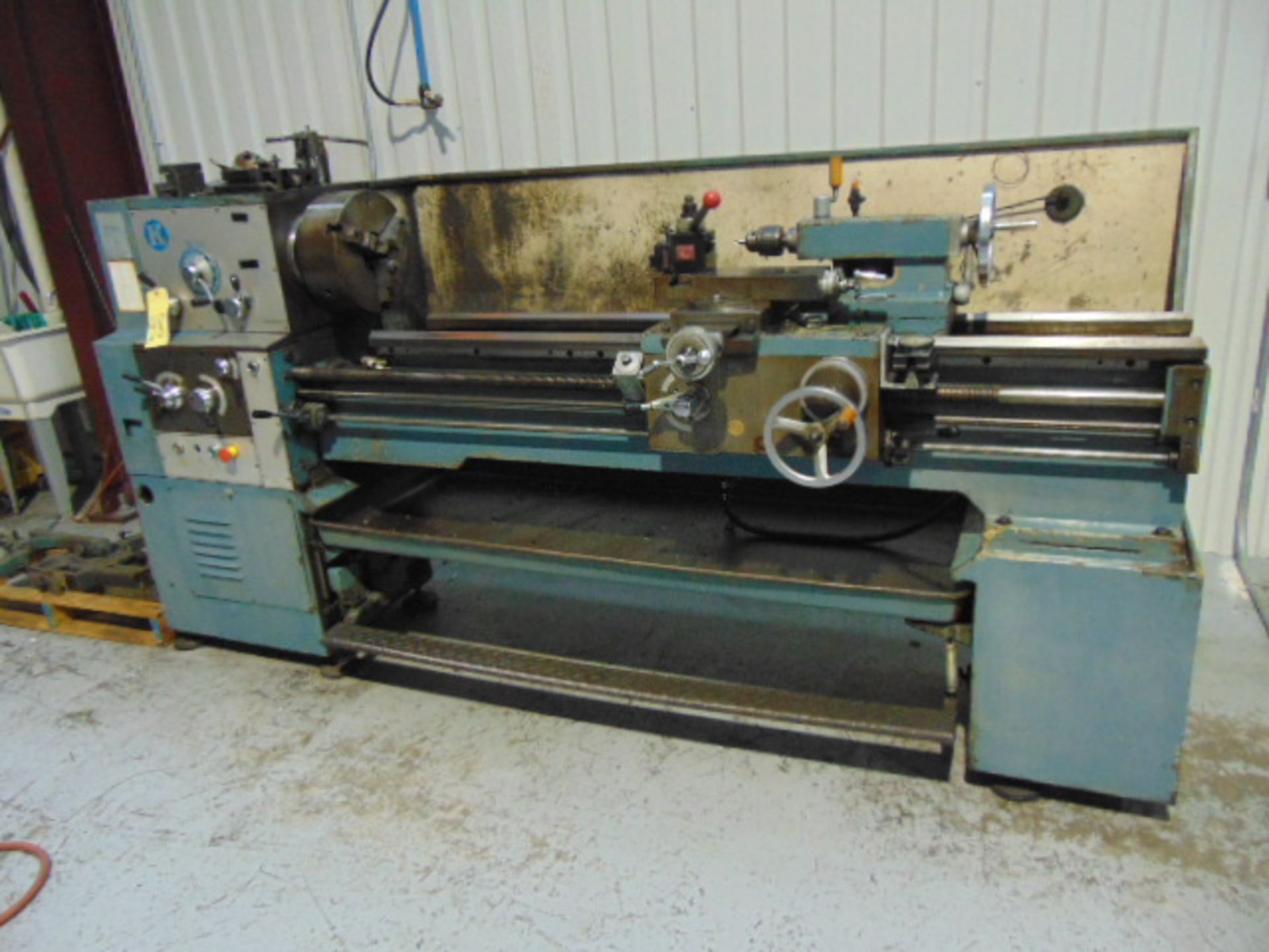 ENGINE LATHE, K 15" X 50", 3" bore, 12" chuck, toolpost, Trav-A-Dial