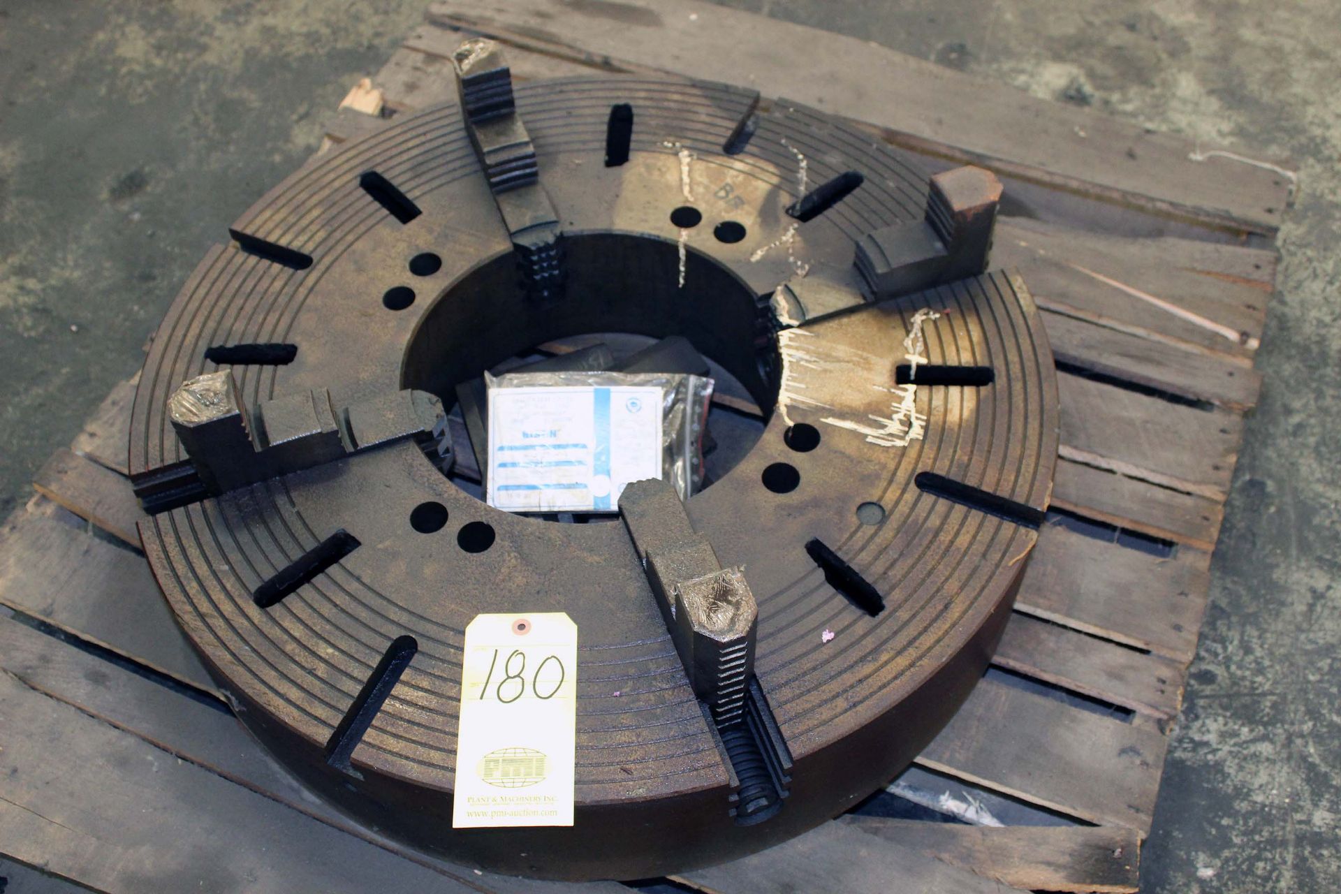 4-JAW CHUCK, BISON, 30"