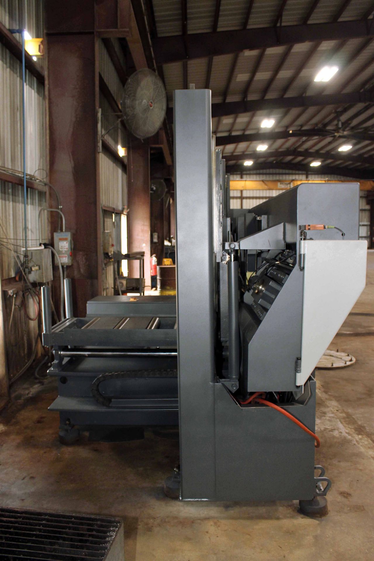 AUTOMATIC HORIZONTAL BANDSAW, HYD-MECH MDL. H22A, new 2009, 22" round cap., 2" blade size, power - Image 6 of 11