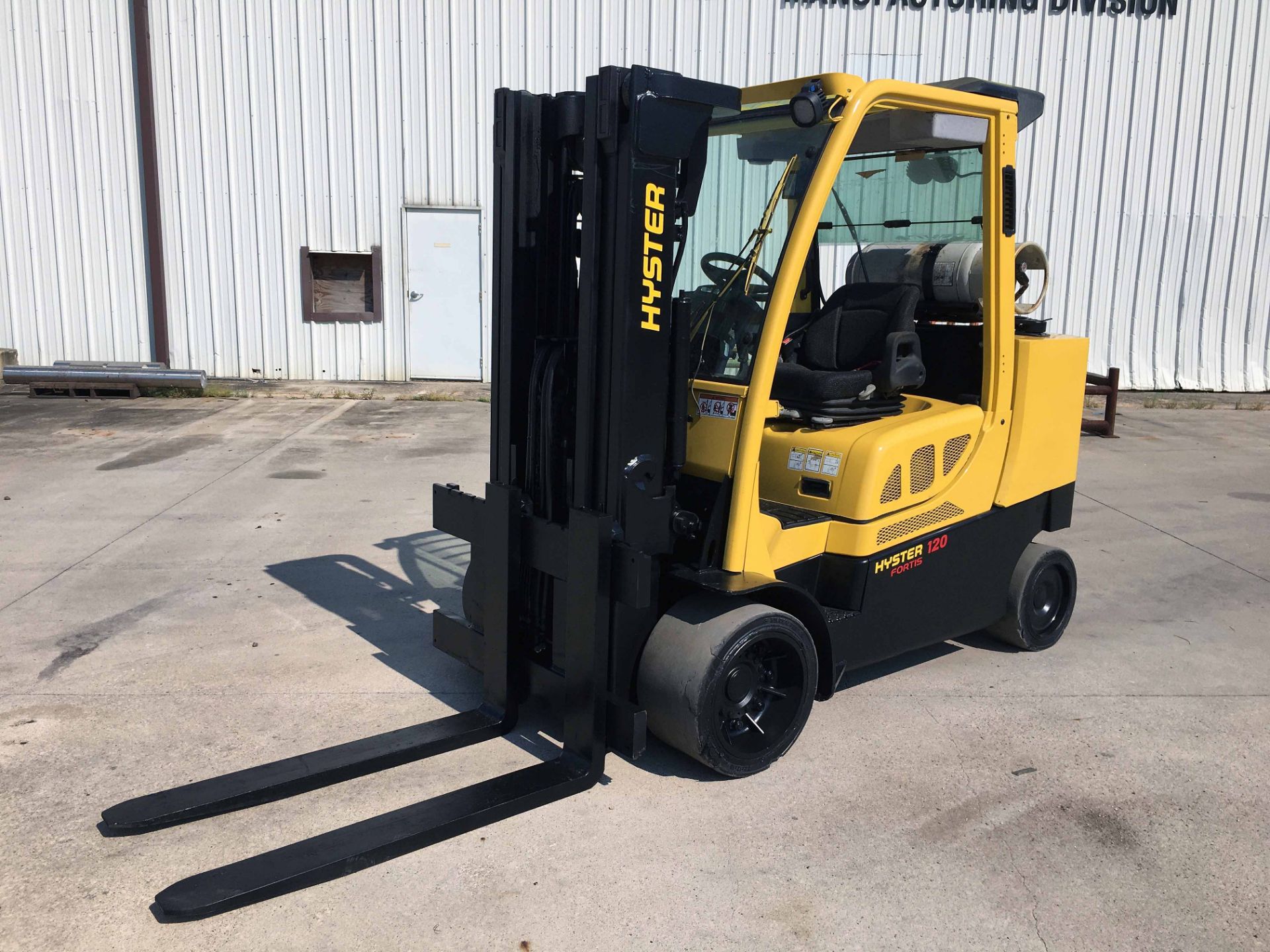 FORKLIFT, HYSTER 12,000 LB BASE CAP. MDL. S120FT, new 2015, LPG, 171” max. lift ht., 83” 3-stage - Image 2 of 7