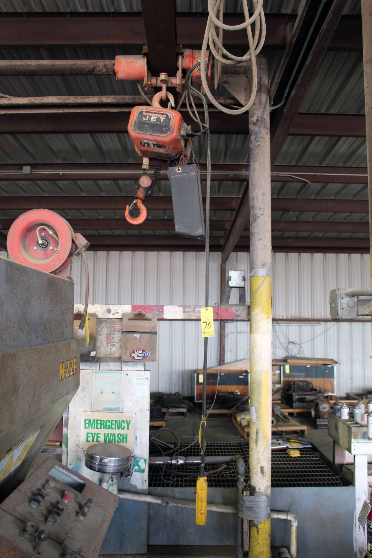 ELECTRIC HOIST, JET, 1/2 T. cap., 3-phase, w/powered trolly