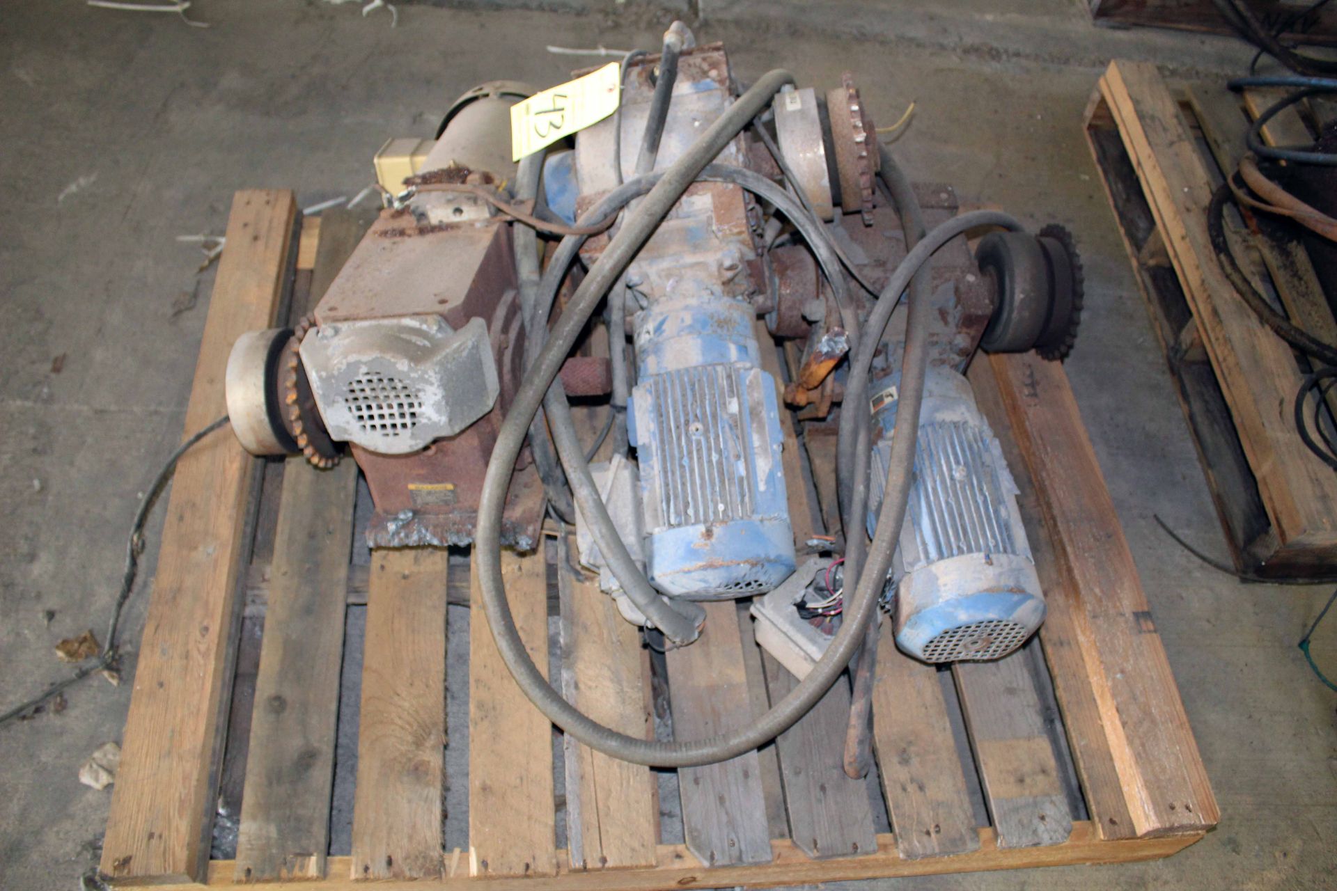 LOT CONSISTING OF: gearboxes & motors, w/electrical cabs & disconnect boxes