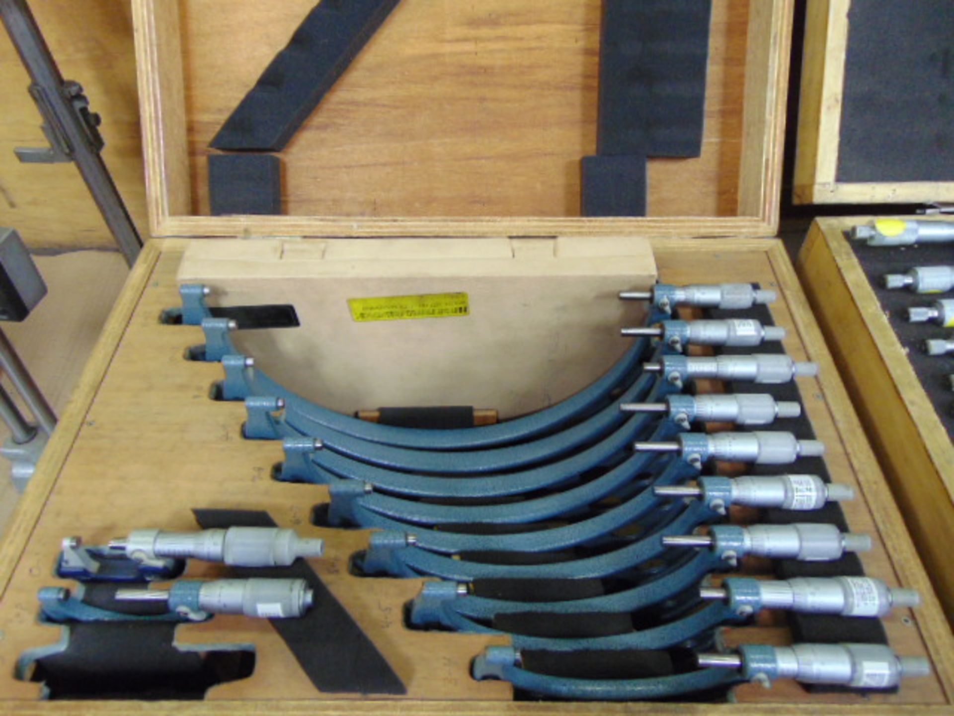 OUTSIDE MICROMETER SET, (11) PIECE, MITUTOYO, 0-1" to 11-12"