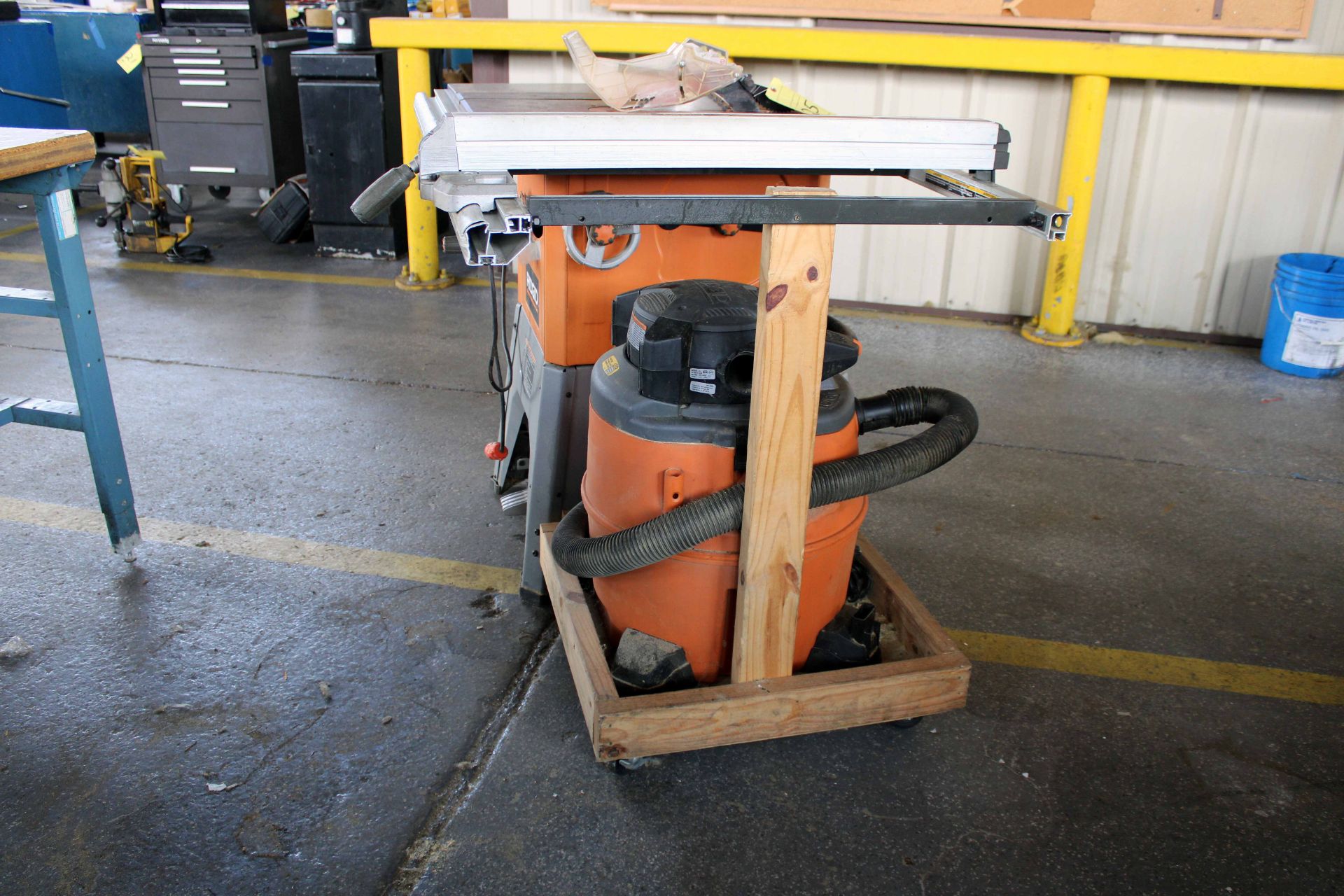 LOT CONSISTING OF: Ridgid 10" Mdl. R4512 table saw, Ridgid blower vacuum - Image 3 of 4