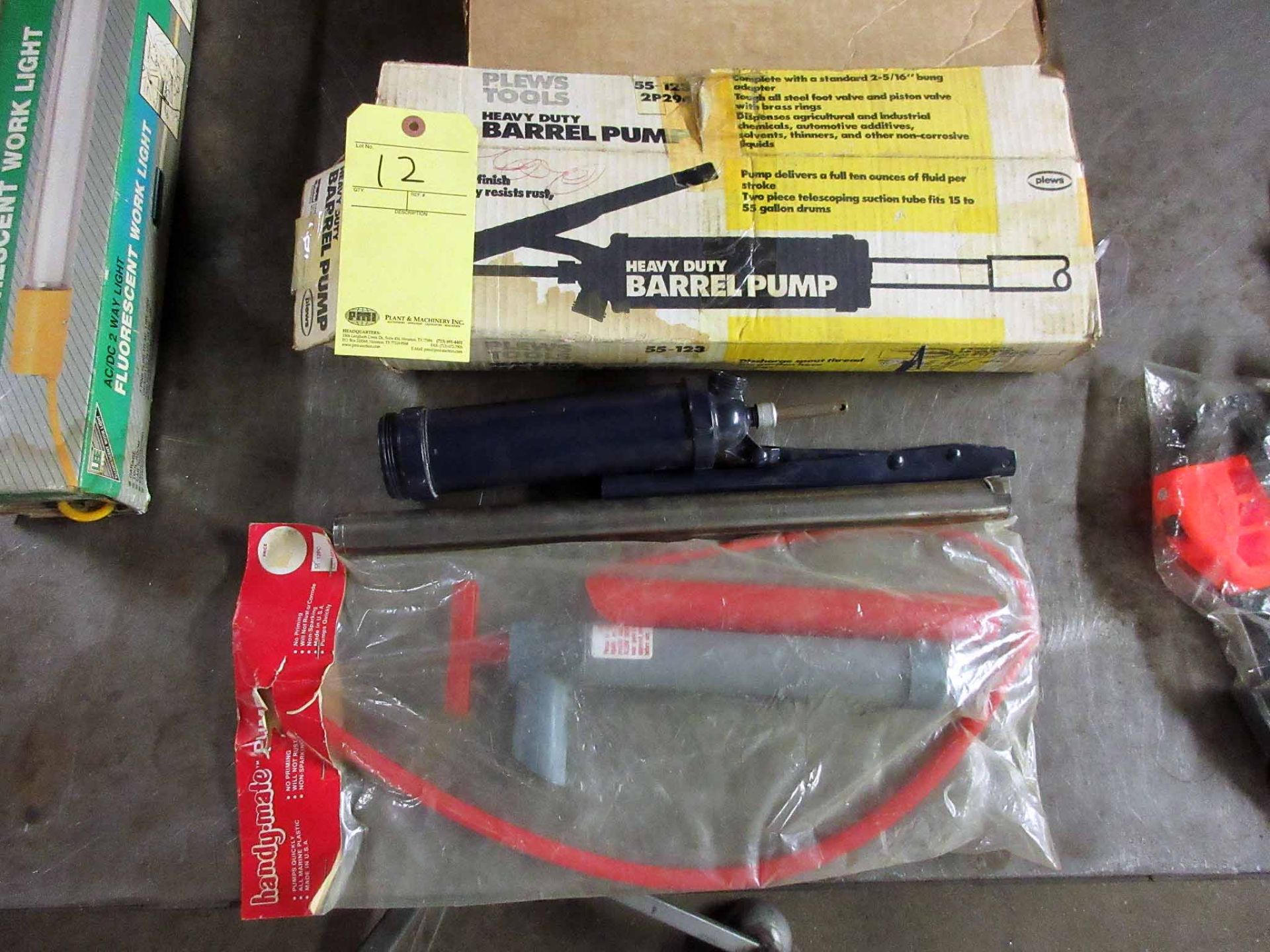 LOT CONSISTING OF: H.D. barrel pump (new in box) & Handy Mate suction hand pump - Image 2 of 2