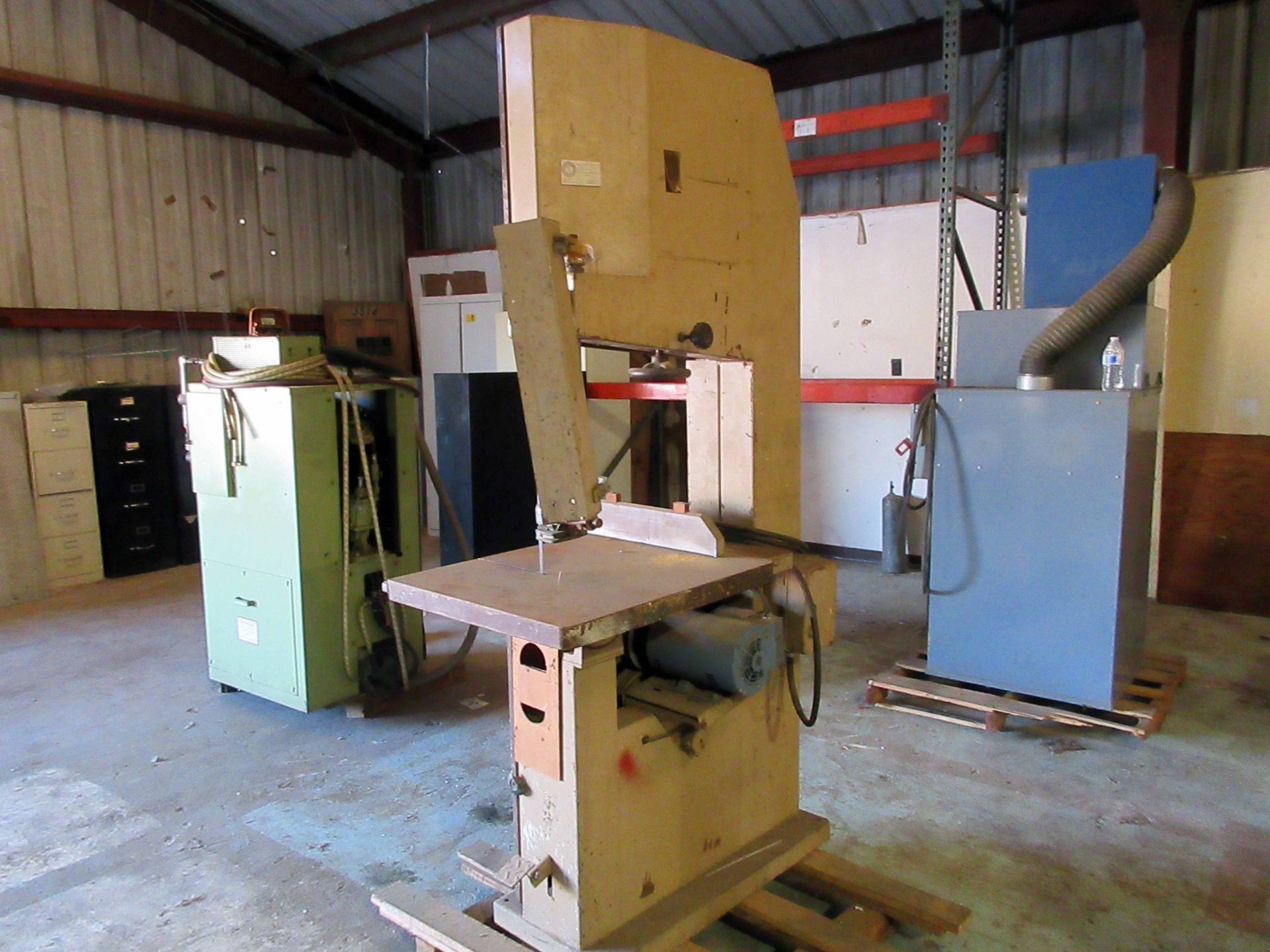 VERTICAL BANDSAW, PRECISION CONCEPT CORP. (Note: Located at the Hempstead Storage Facility, 10614