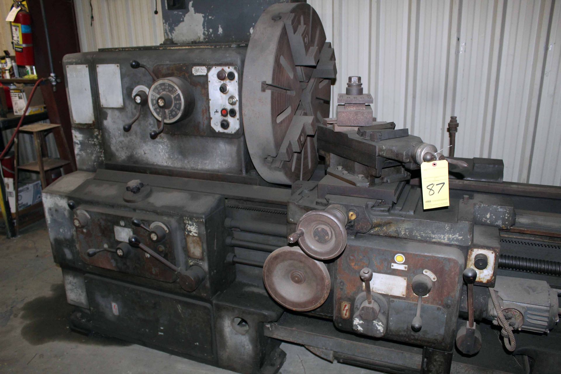 ENGINE LATHE, NILES 32" X 108", 32” dia. 4-jaw chuck, steadyrest, S/N 175000812 - Image 2 of 4