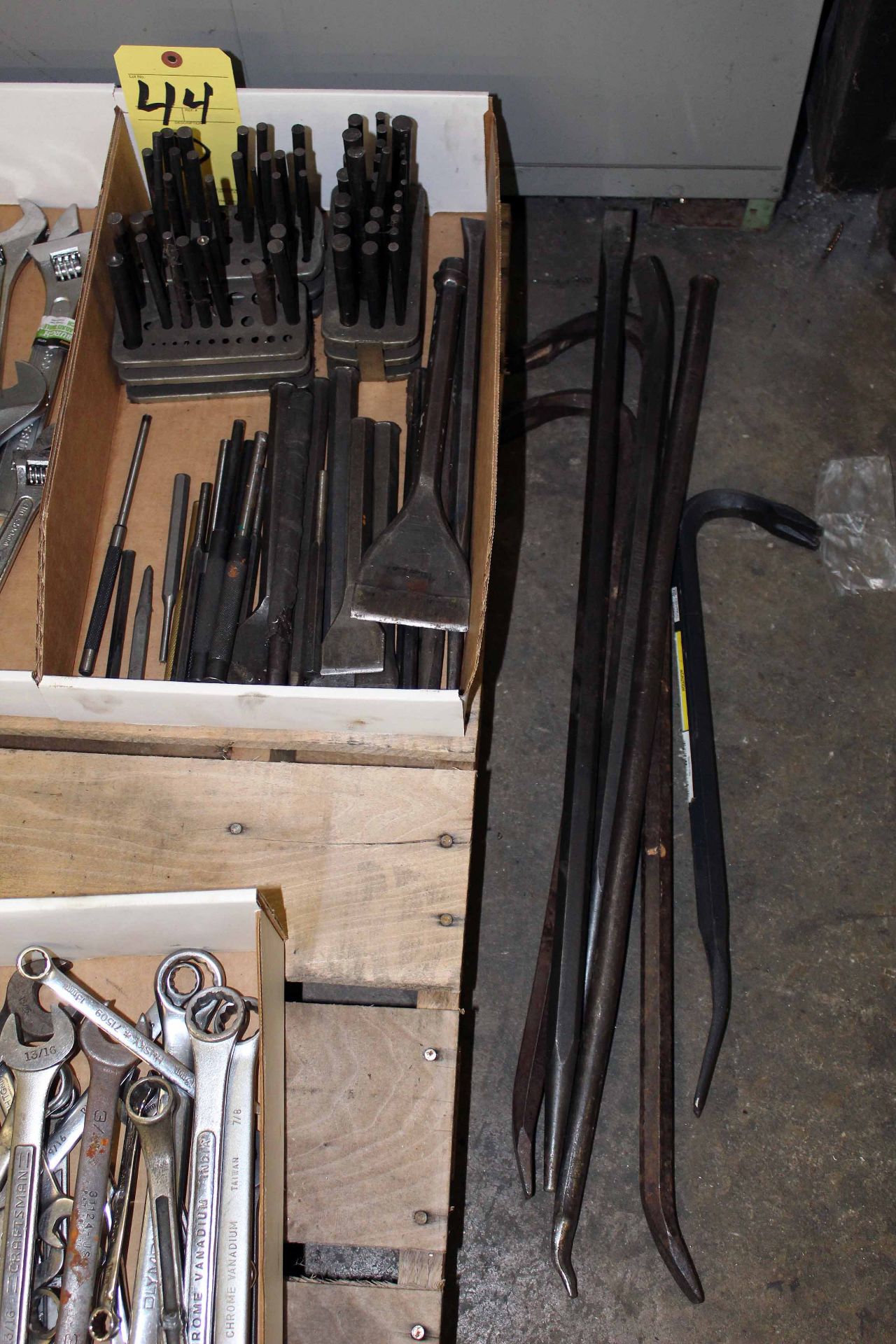 LOT CONSISTING OF: punches, chisels & pry-bars