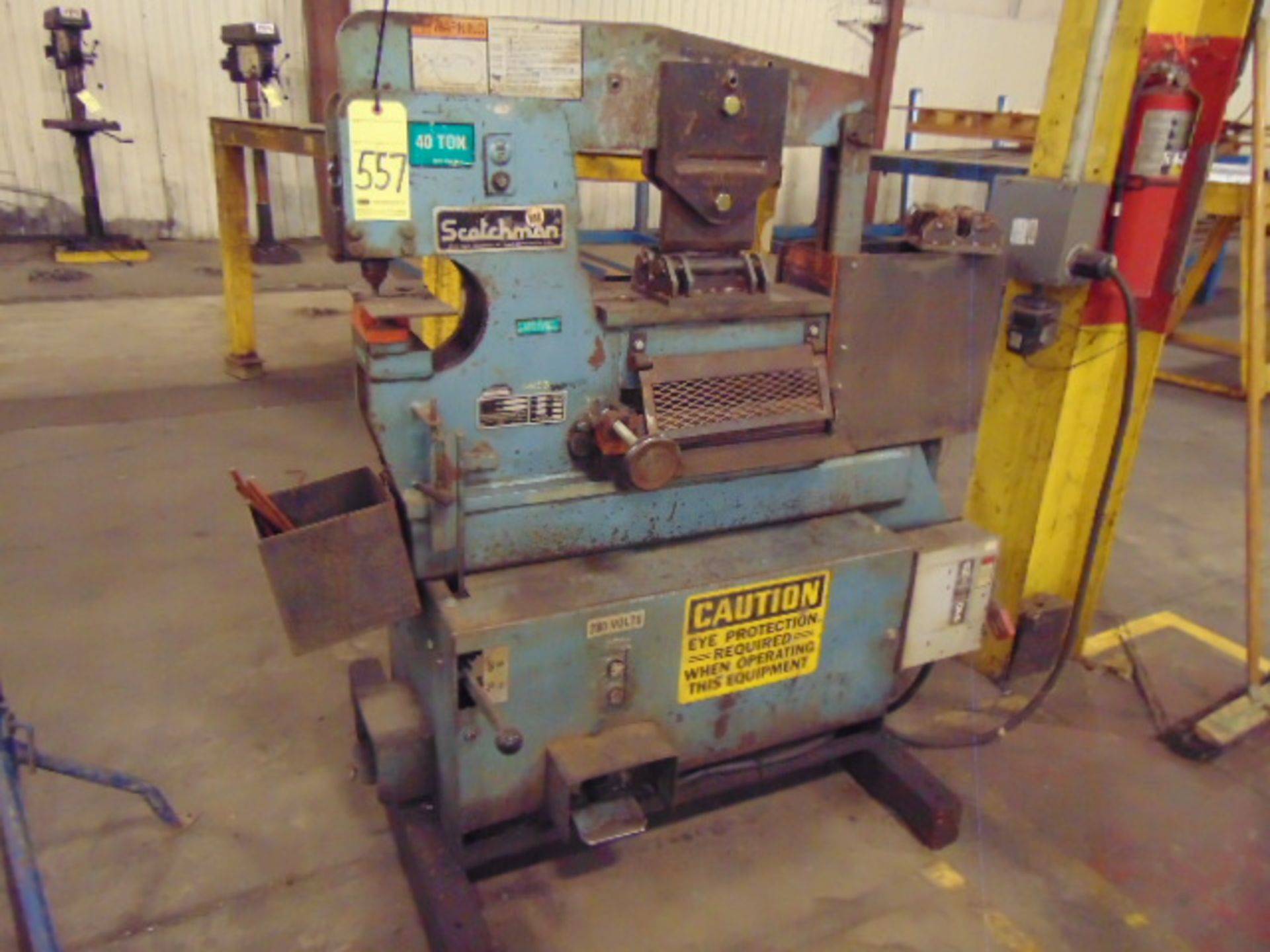 HYDRAULIC IRONWORKER, SCOTCHMAN 40 T. CAP. MDL. 4014-C, brake attach., flat shear, punch end, foot