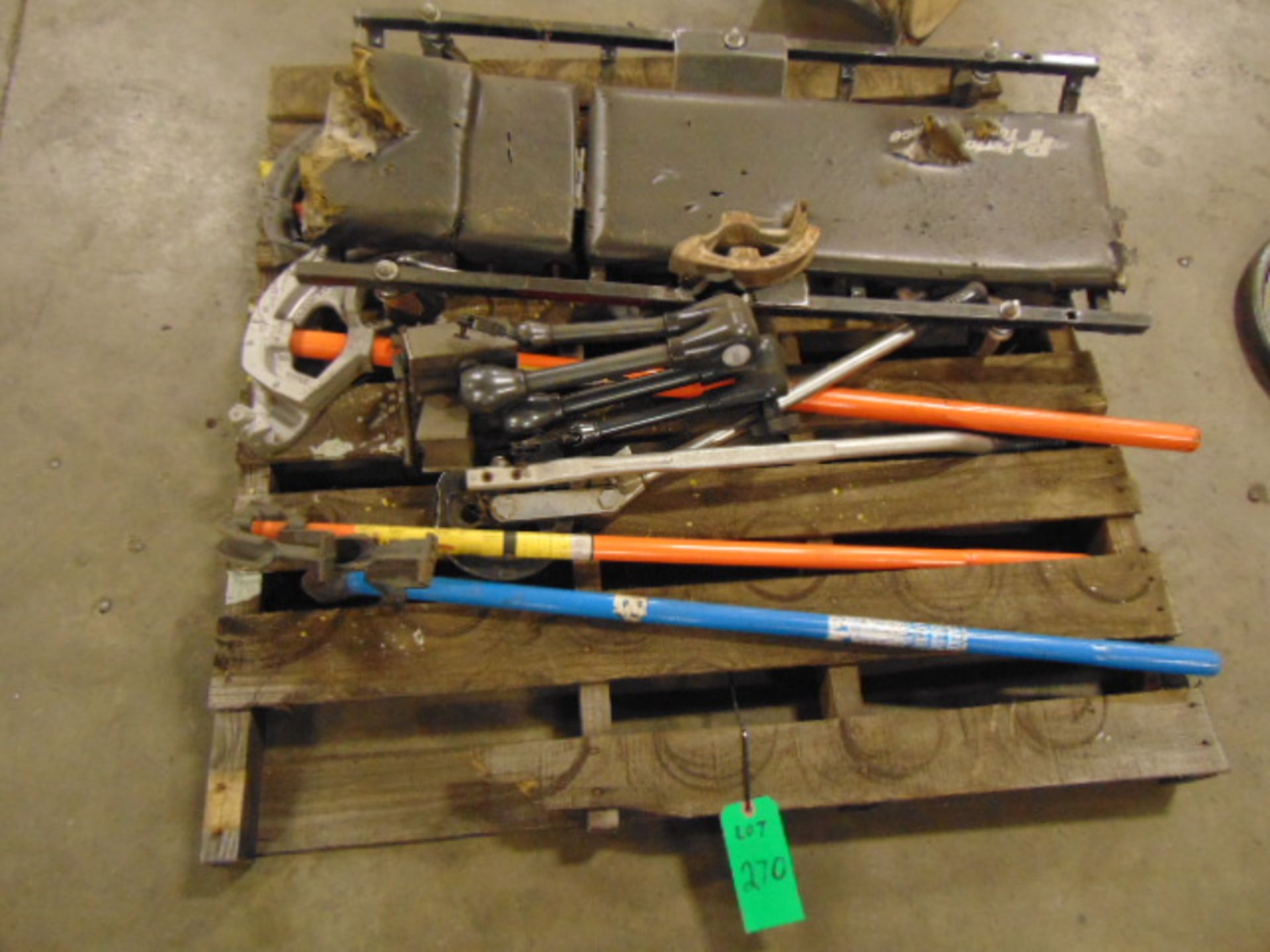 LOT OF HAND TOOLS, assorted (on two pallets) - Image 2 of 2