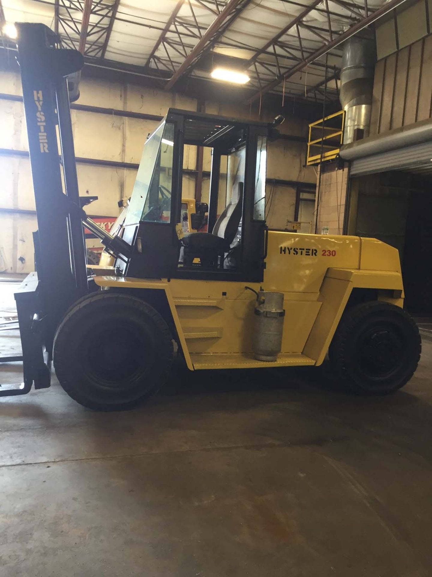 LARGE CAPACITY FORKLIFT, HYSTER 23,000 LB. CAP. MDL. H230XL, LPG, 183" max. lift ht., 2-stage mast,