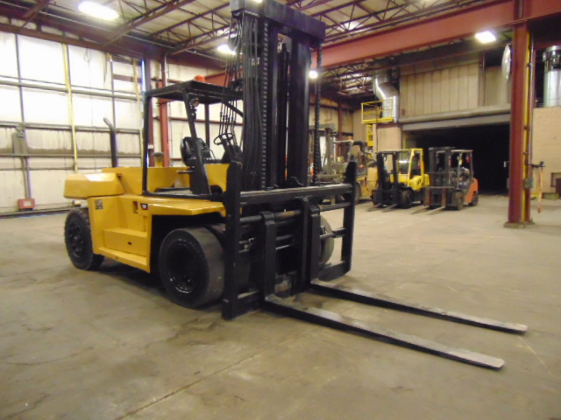 LARGE CAPACITY, FORKLIFT, CATERPILLAR 33,000 LB. CAP. MDL. DP150, new 2006, diesel engine, 145" max. - Image 2 of 13