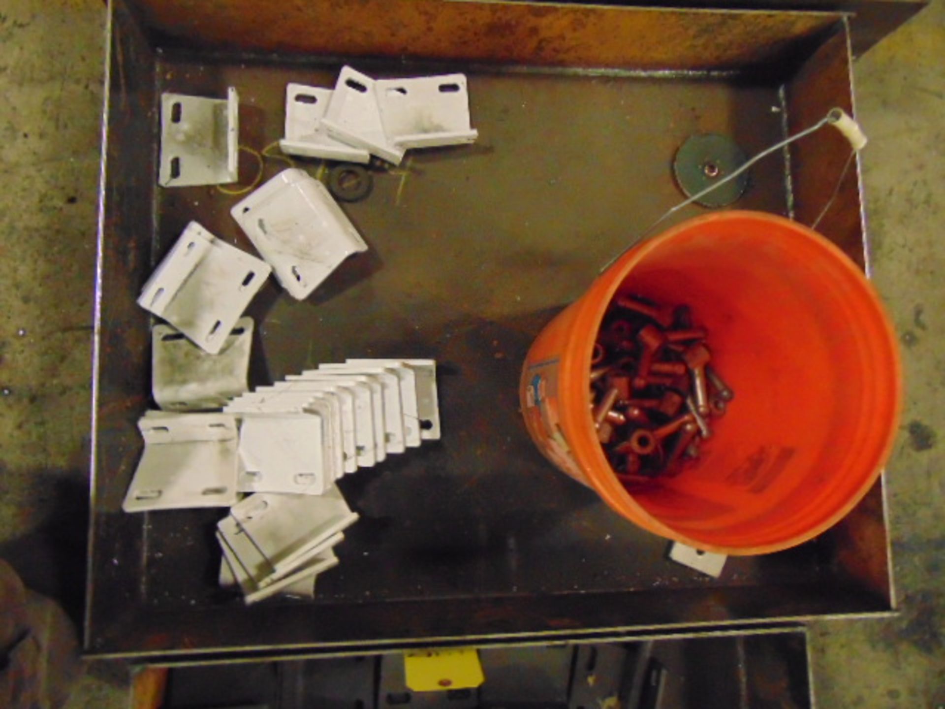 LOT OF BRACKETS, assorted (in four steel boxes) - Image 3 of 5