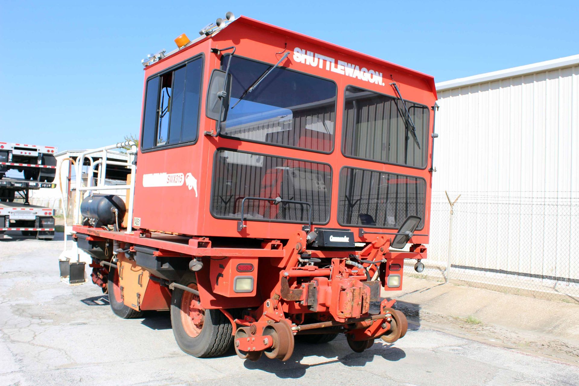 RAILCAR MOVER, SHUTTLEWAGON MDL. SWX315, 27,000 lb. drawbar pull, Cummins diesel engine, AAR