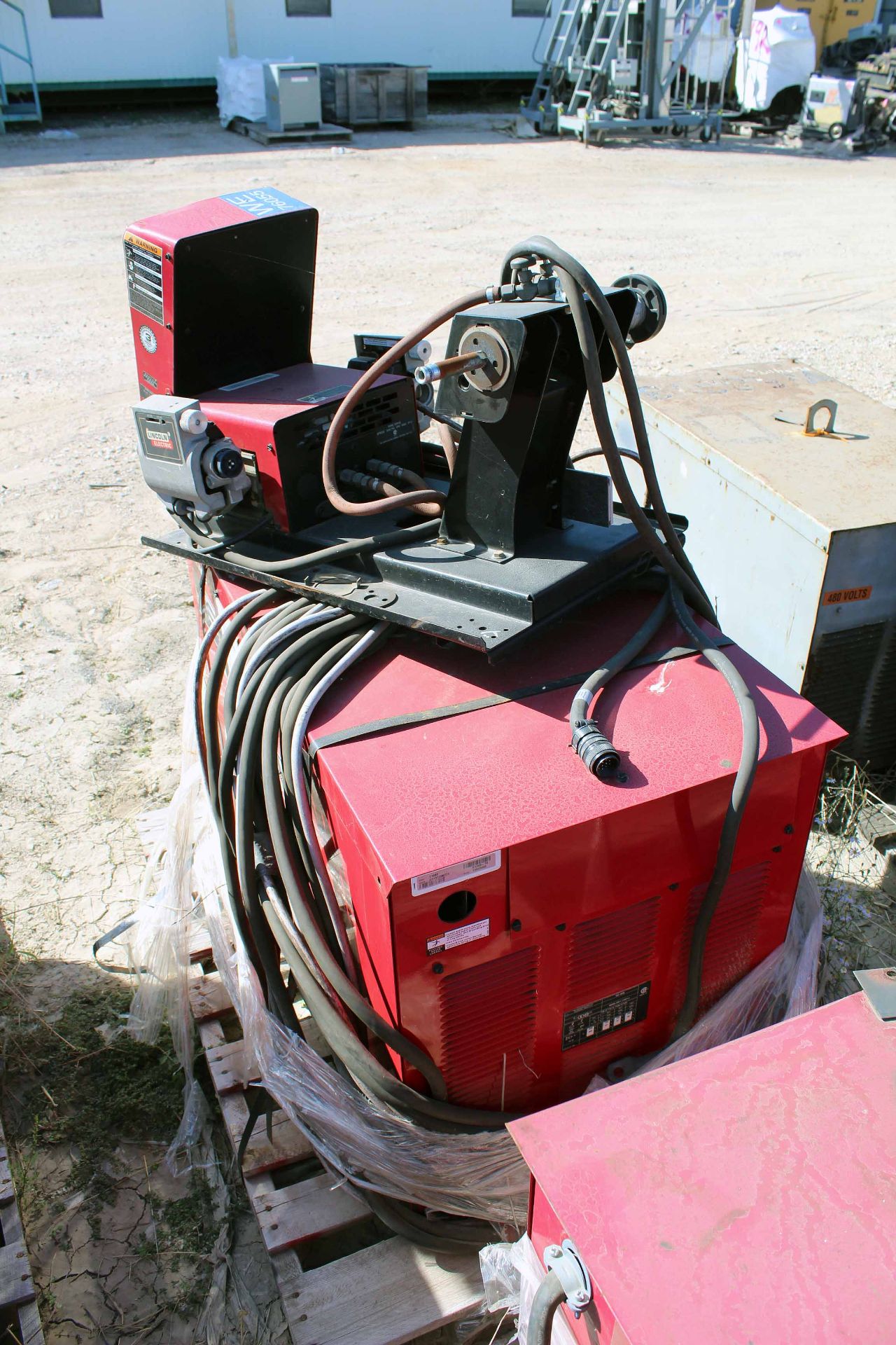 WELDING POWER SOURCE, LINCOLN MDL. IDEALARC DC600, S/N U1131106774, wire feeder, S/N U1150206078, - Image 2 of 2