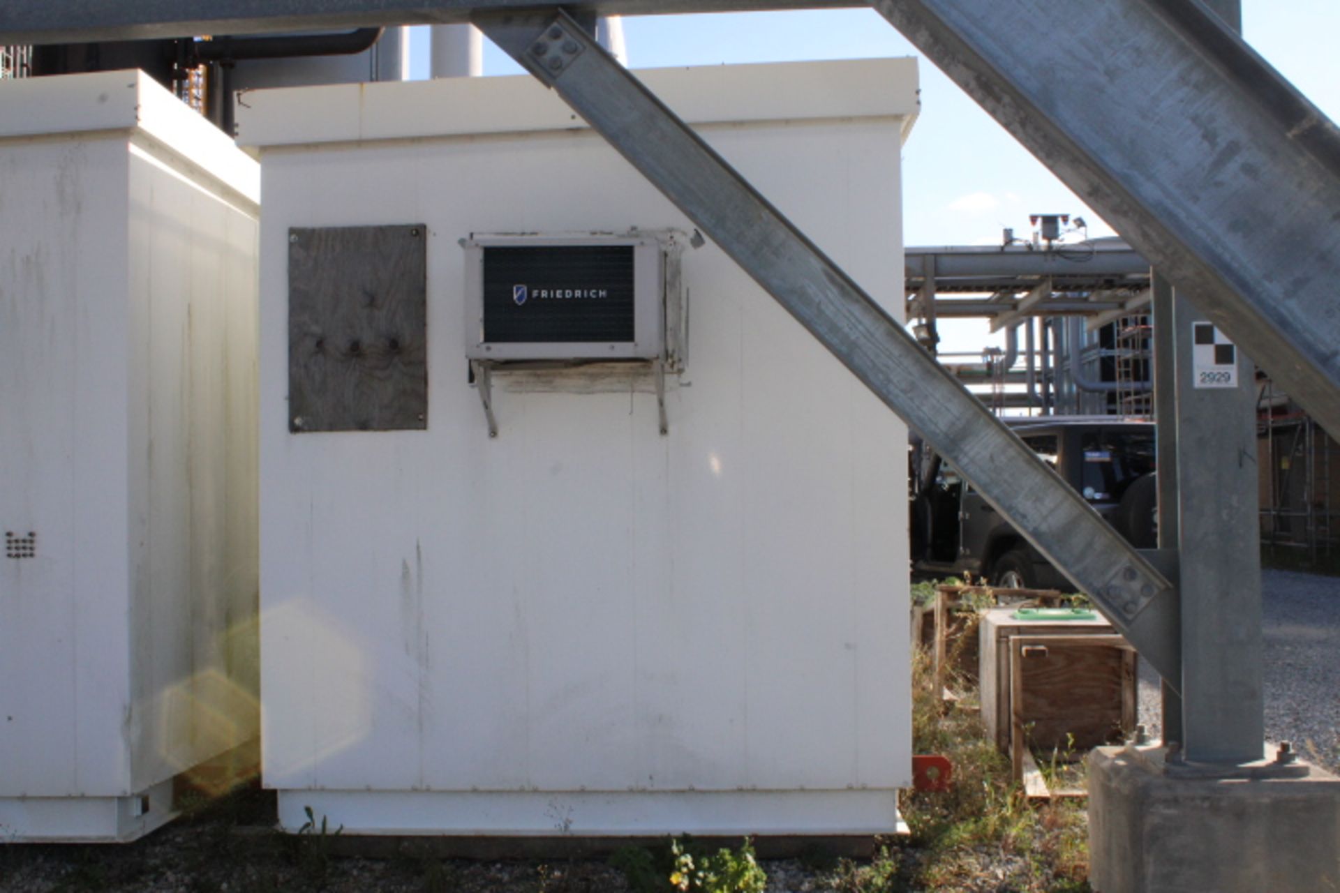 CLIMATE CONTROLLED ANALYZER/PERMIT BUILDING (this lot will require third party removal) (Westlake) - Image 3 of 6