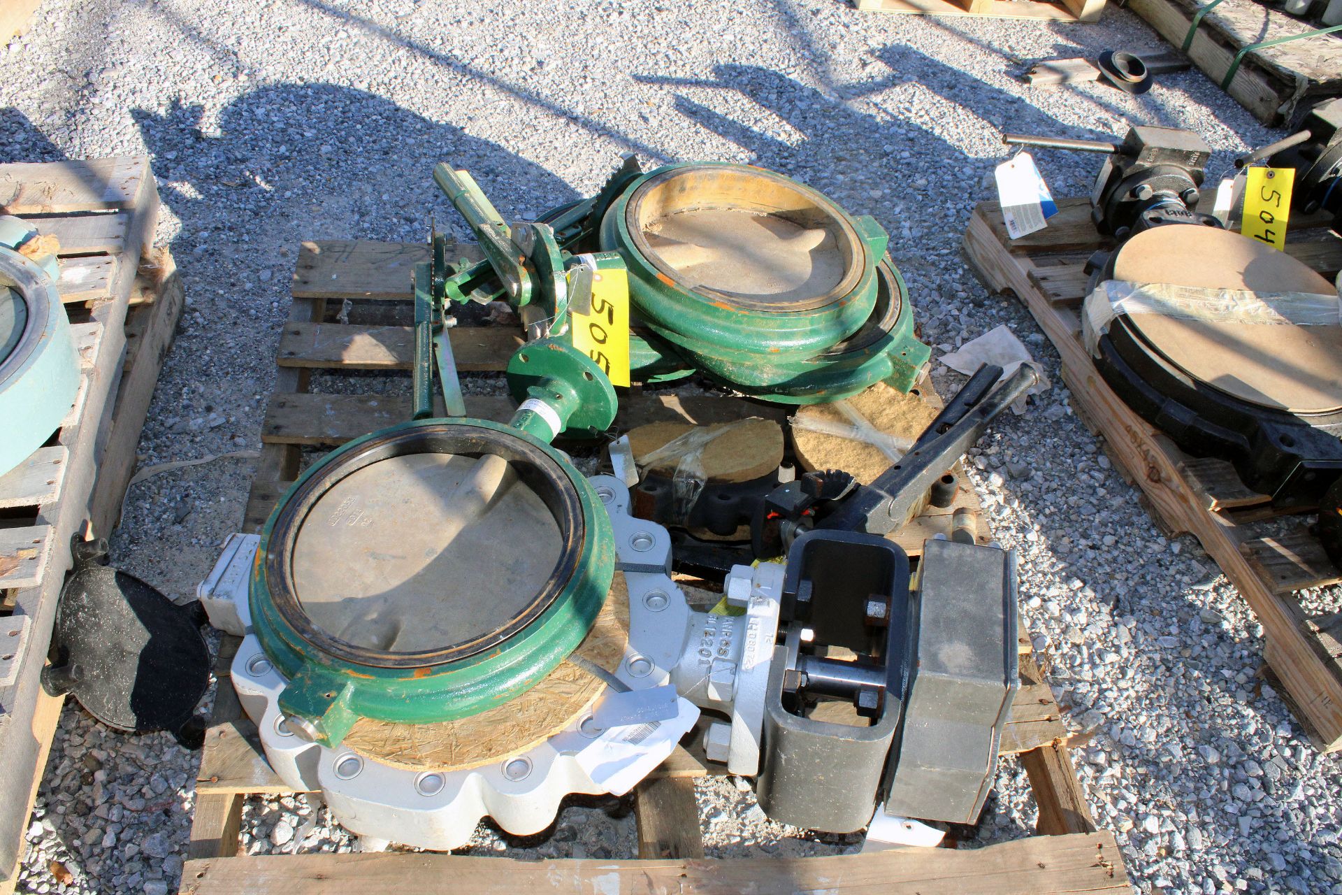 LOT OF BUTTERFLY VALVES: (4) 12" w/416 stainless steel Stemsseta Buta, Body D1, (2) 6", (1) 12" (