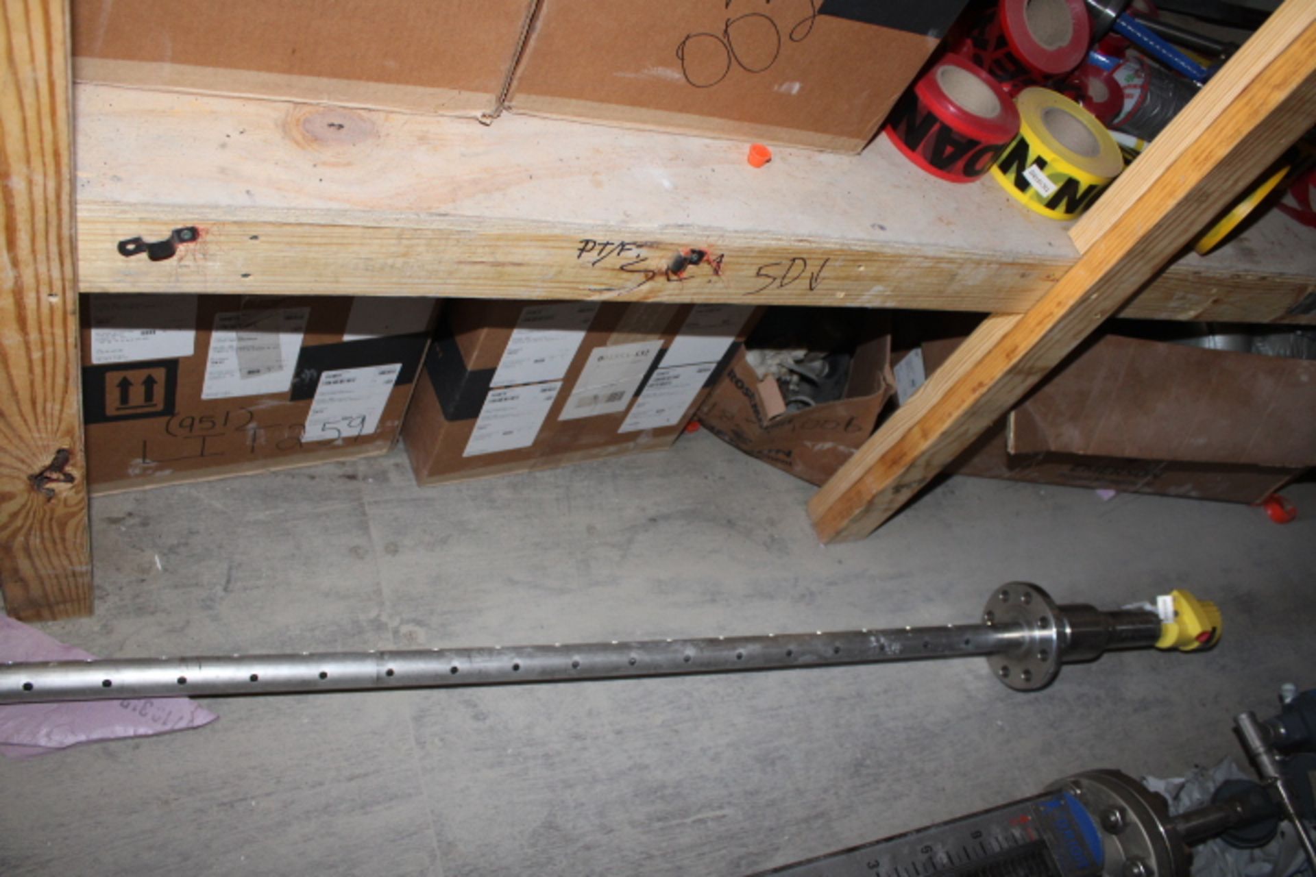 LOT CONTENTS OF CONTAINER 2: galvanized fittings, gauges, electrical fittings, air pressure - Image 55 of 55