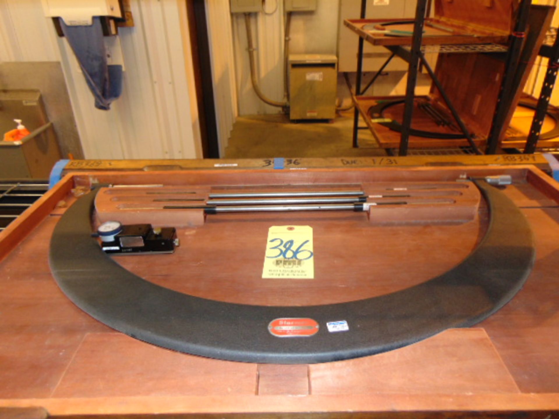 O.D. MICROMETER, STARRETT, 24" to 30"