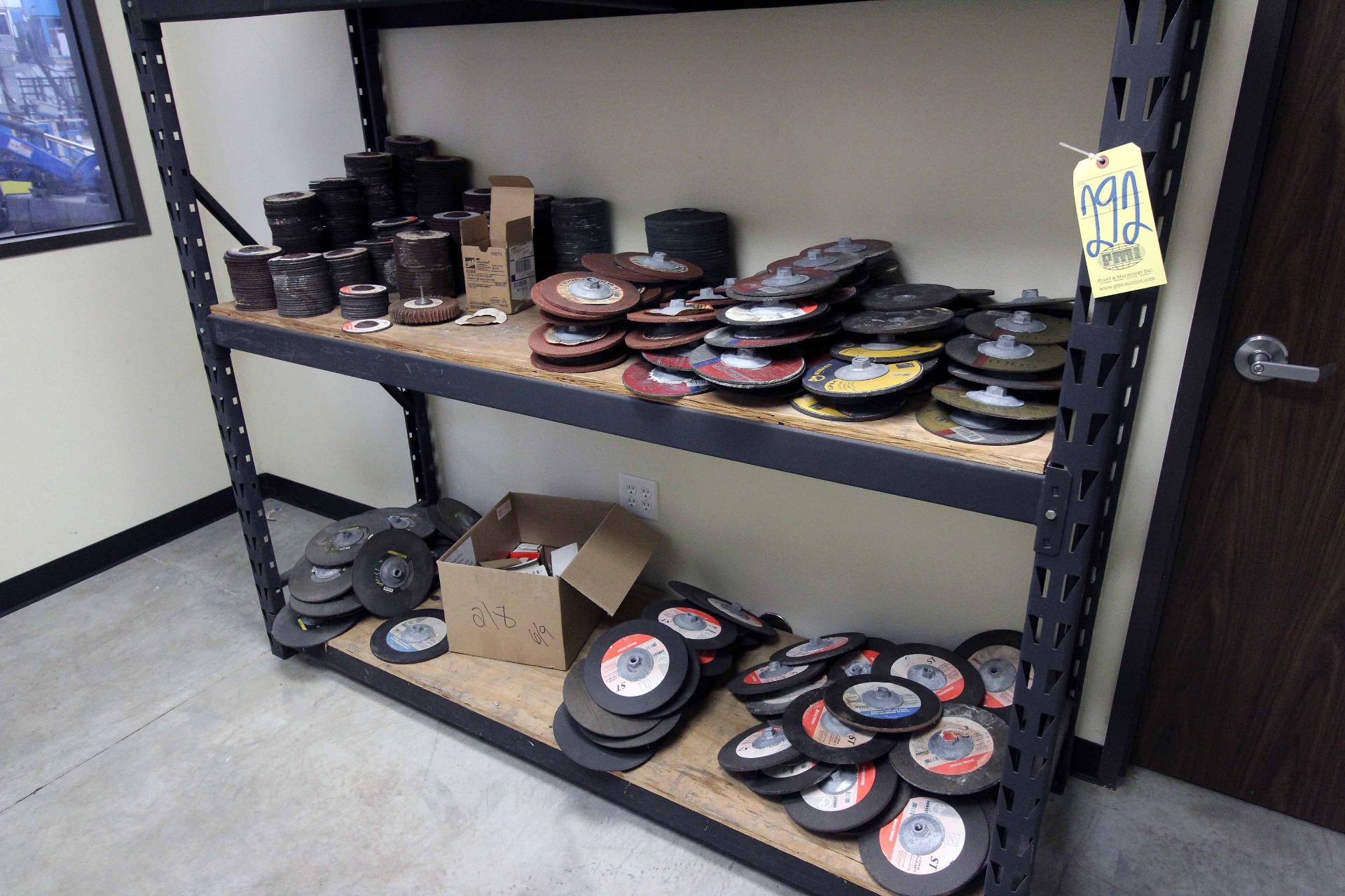 LOT OF GRINDING WHEELS, assorted