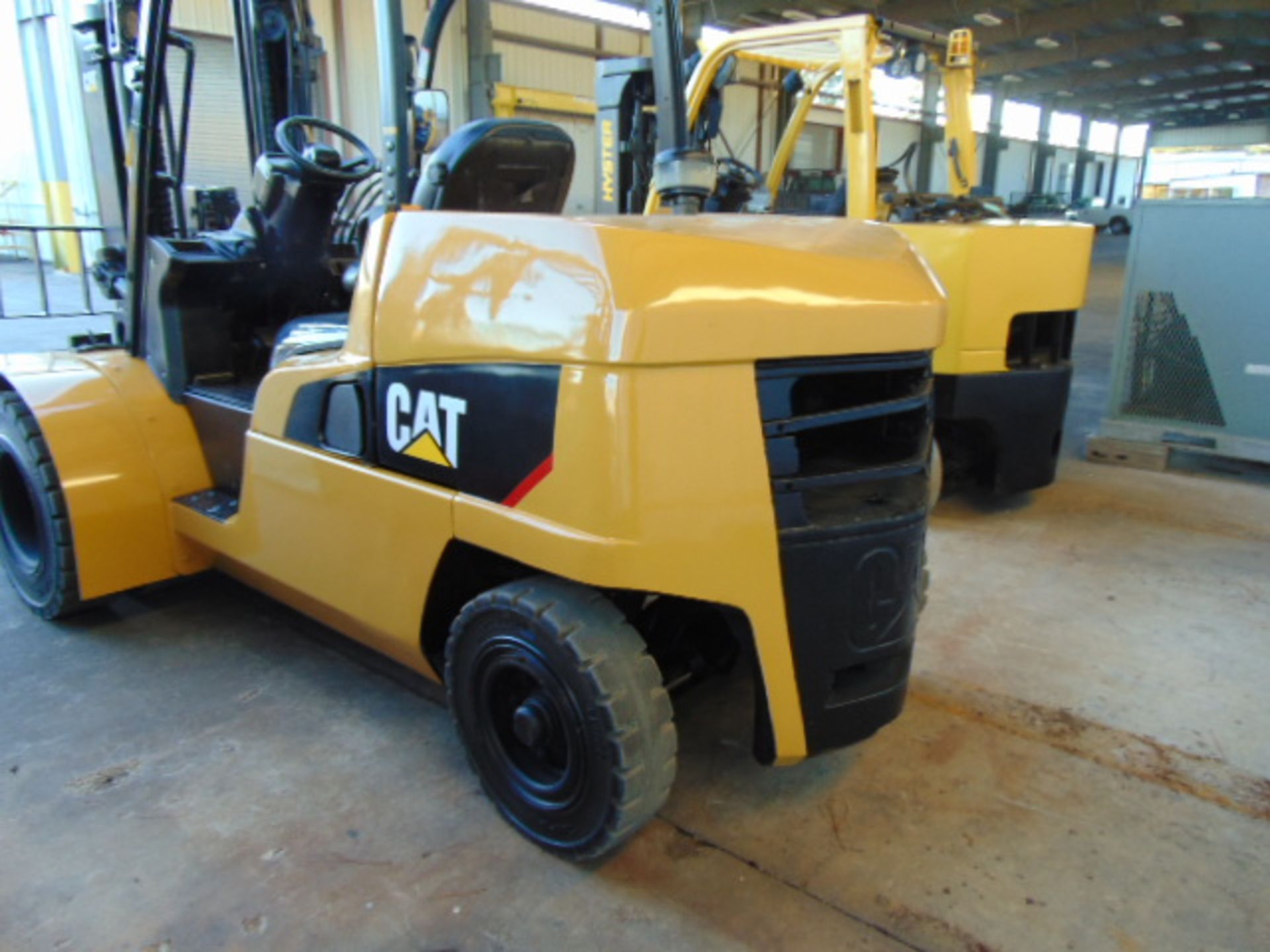 FORKLIFT, CATERPILLAR 11,000 LB. BASE CAP. MDL. PD11000, new 2012, diesel, 89" 3-stage mast, 189" - Image 7 of 8