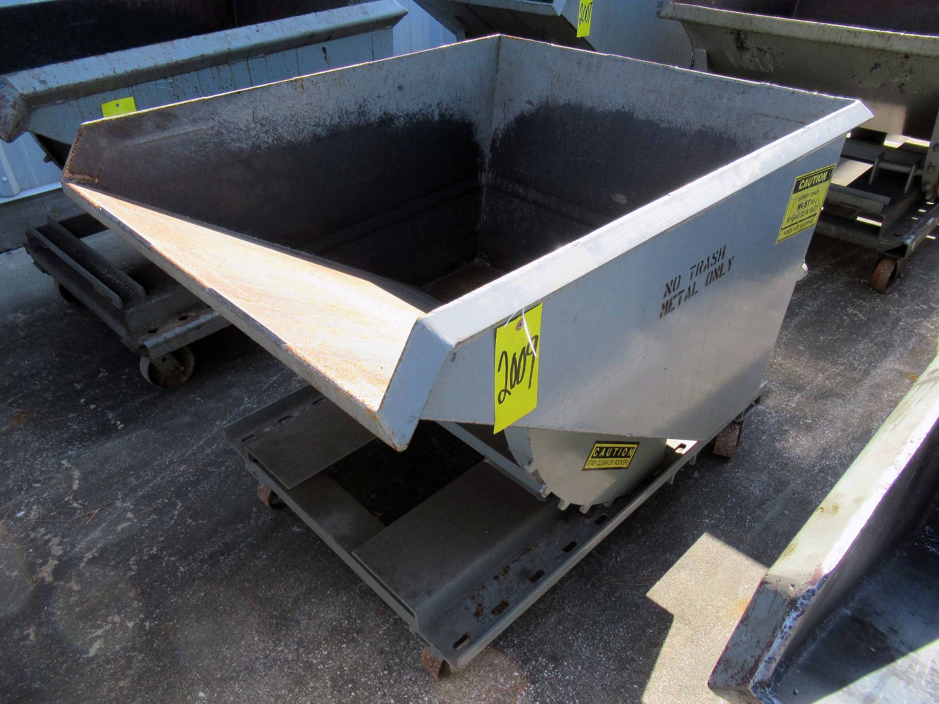 SELF-DUMPING HOPPER, GALBREATH, 1/2 cu. yd.