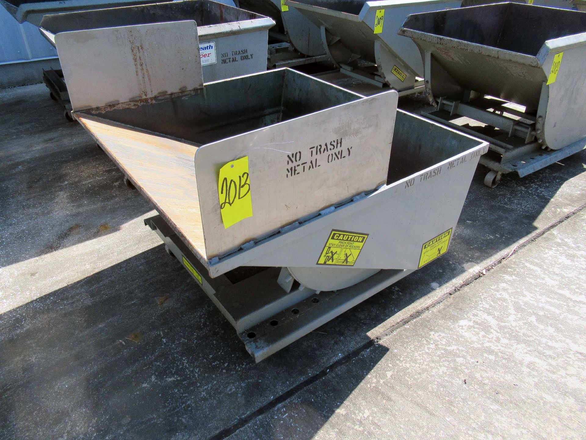 SELF-DUMPING HOPPER, JESCO, 1/2 cu. yd.