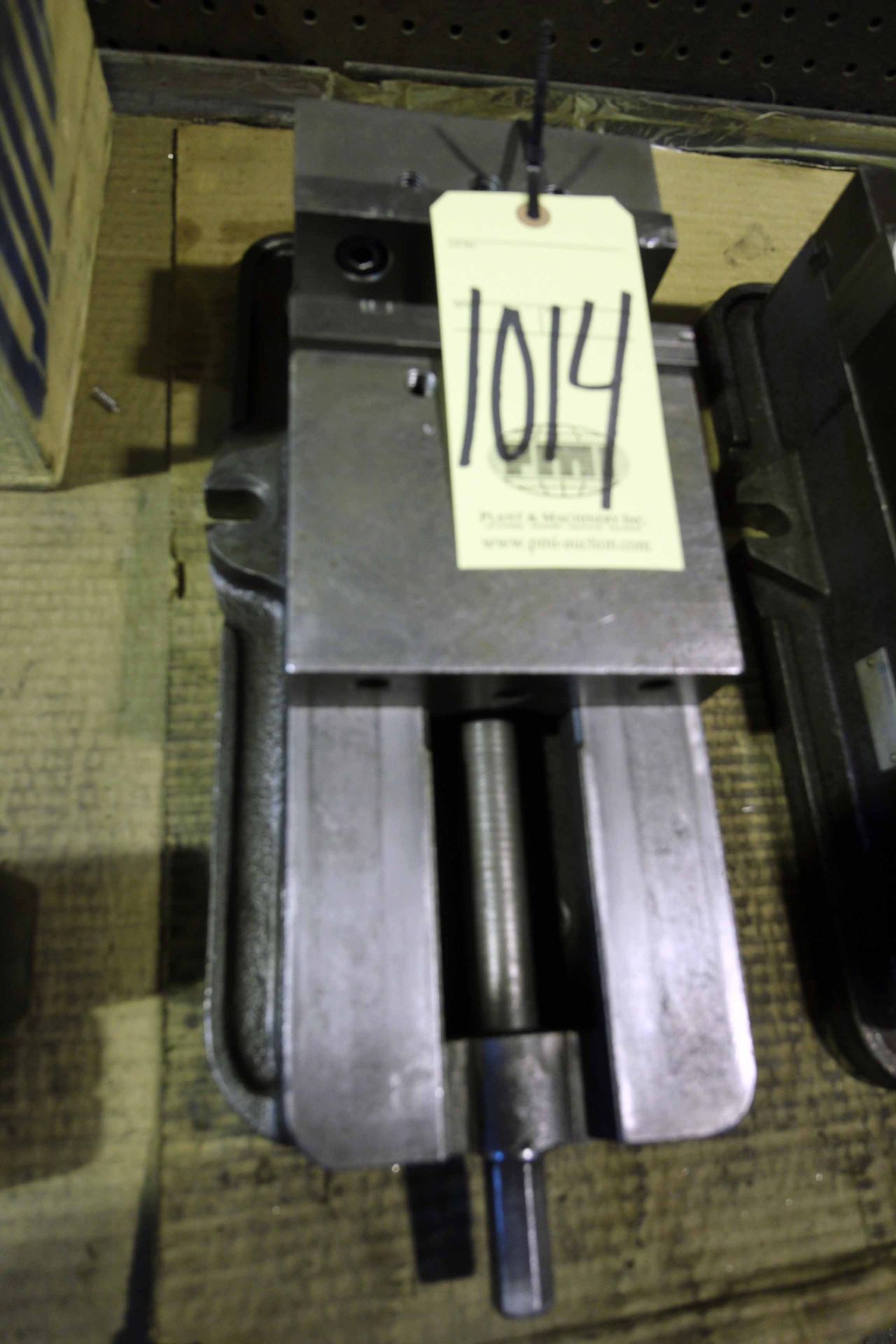 MACHINE VISE, 6"