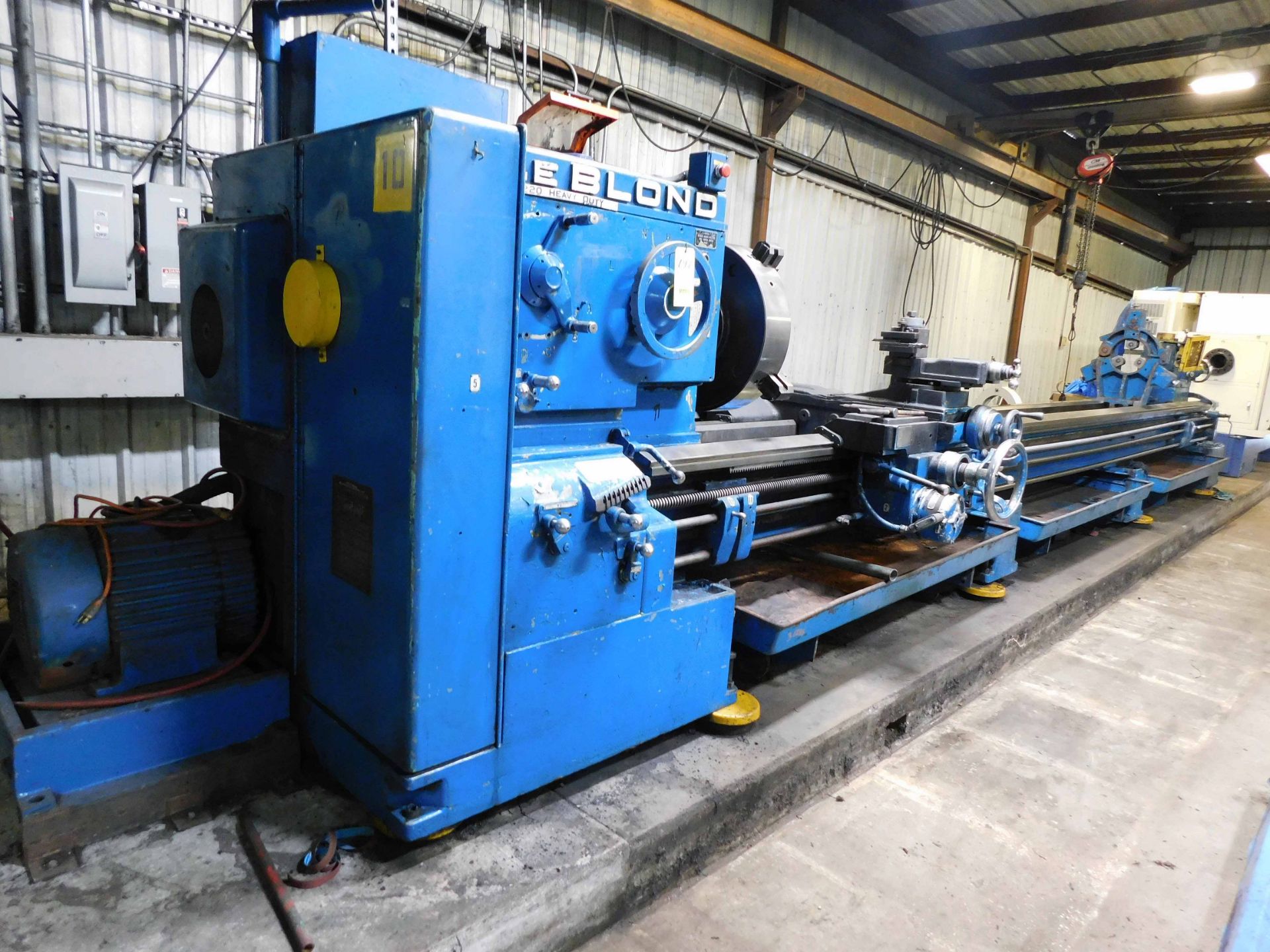 ENGINE LATHE, LEBLOND 32” X 264” MDL. 3220 HEAVY DUTY, 32” sw. over ways, 20” sw. over crosslide,