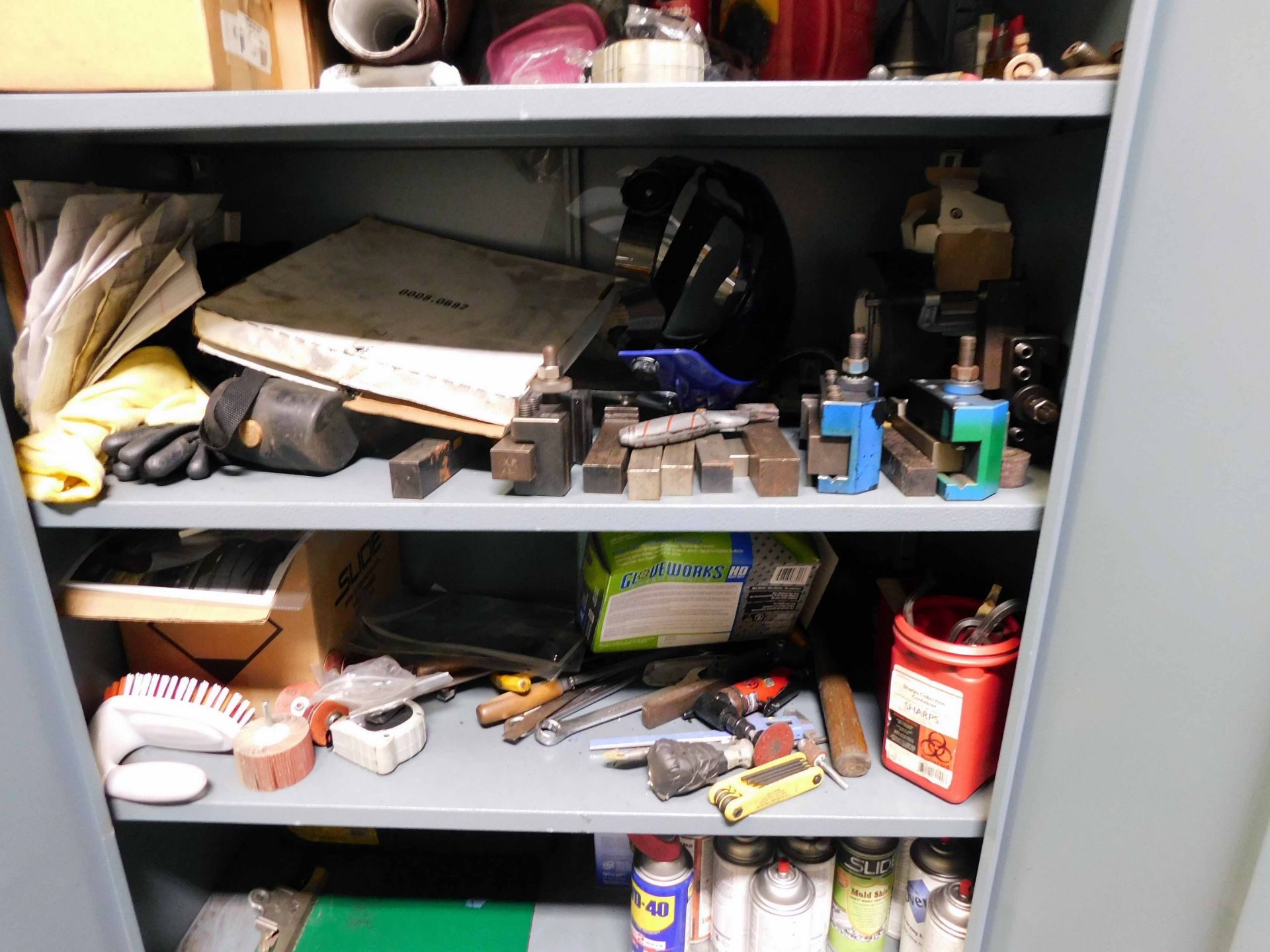 LOT CONSISTING OF: cabinet, bench, cart, lathe centers, toolholders & cutters - Image 2 of 3