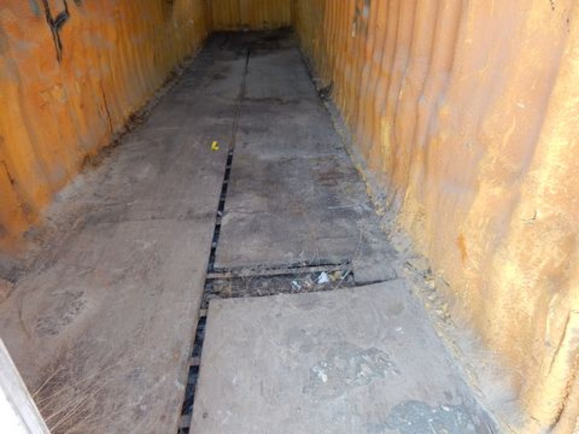 STORAGE CONTAINER, 8' x 40' (Note: damaged floor) - Image 2 of 2