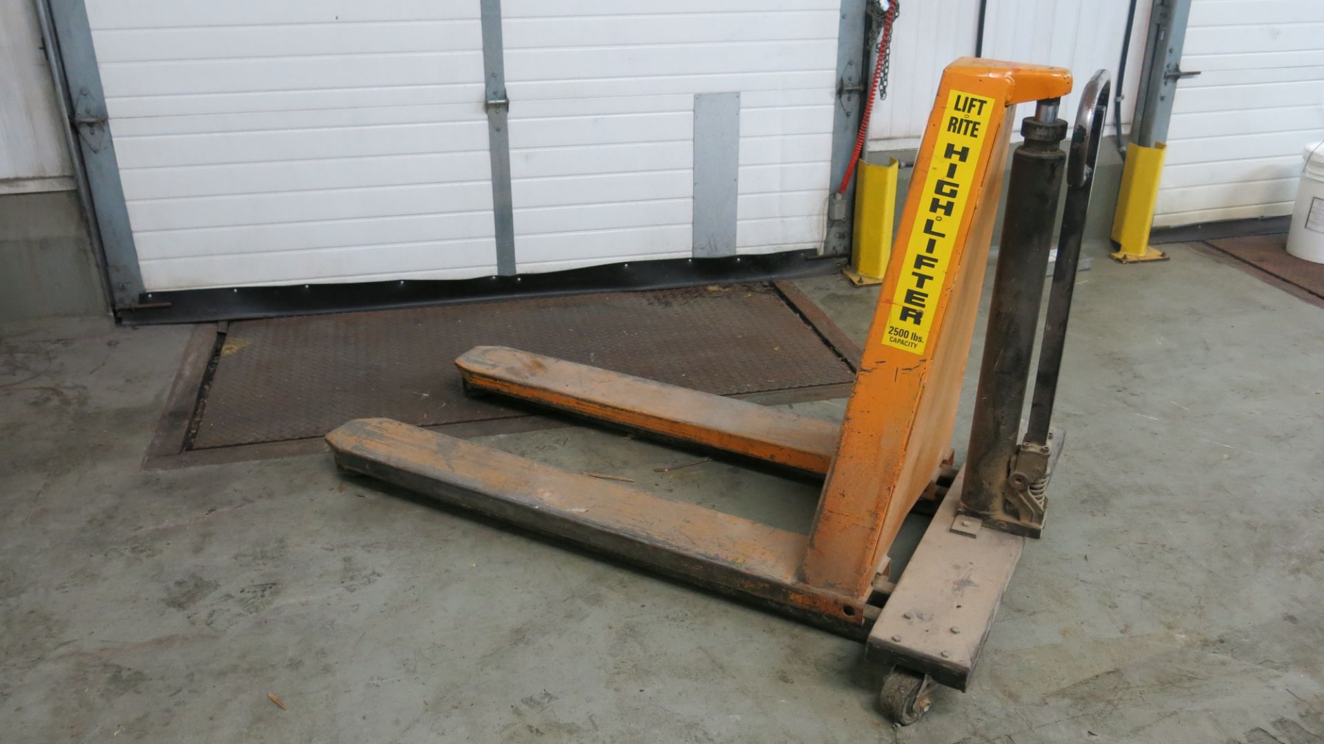 LIFT-RITE, HIGHLIFTER, 2,500 LBS., PALLET TRUCK - Image 3 of 3