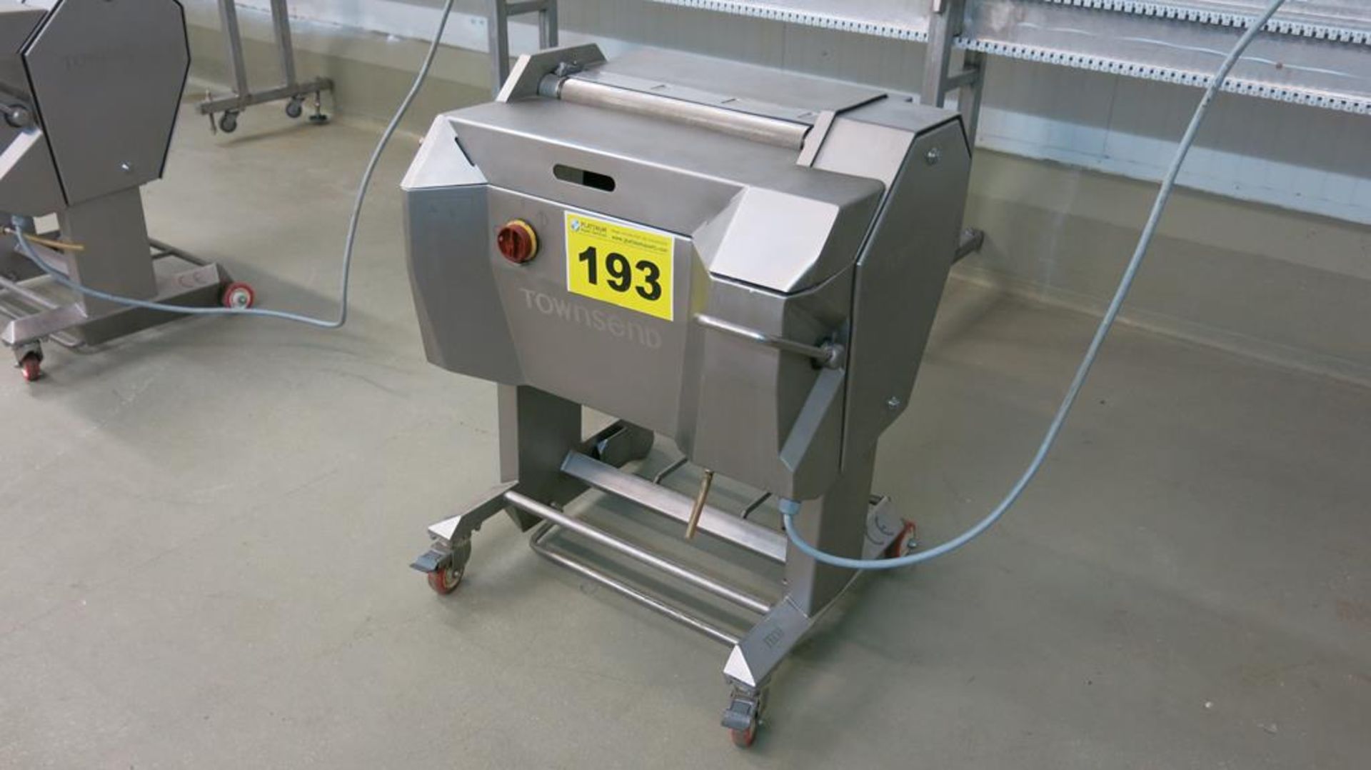 TOWNSEND, 9000A, STAINLESS STEEL, MEMBRANE SKINNER, (RIGGING $100) - Image 2 of 3